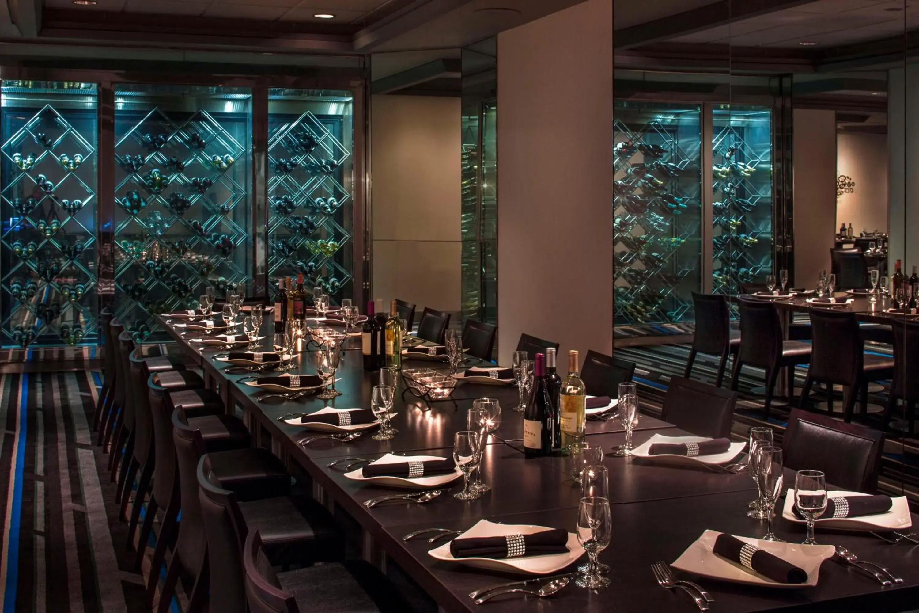 Restaurant/places to eat in DoubleTree by Hilton Newark-Fremont Restaurant/places to eat in DoubleTree by Hilton Newark-Fremont