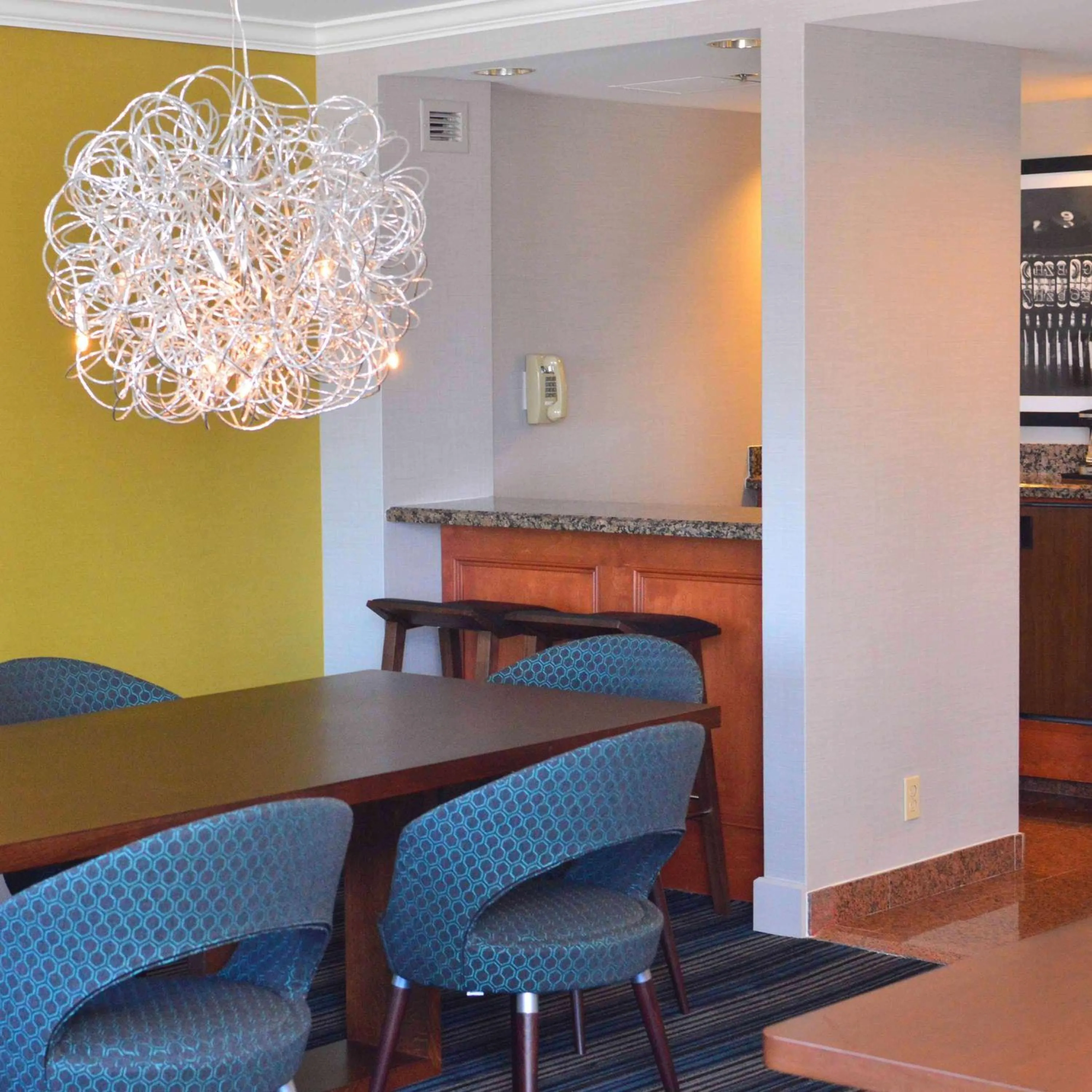 Photo of the whole room in DoubleTree by Hilton Newark-Fremont