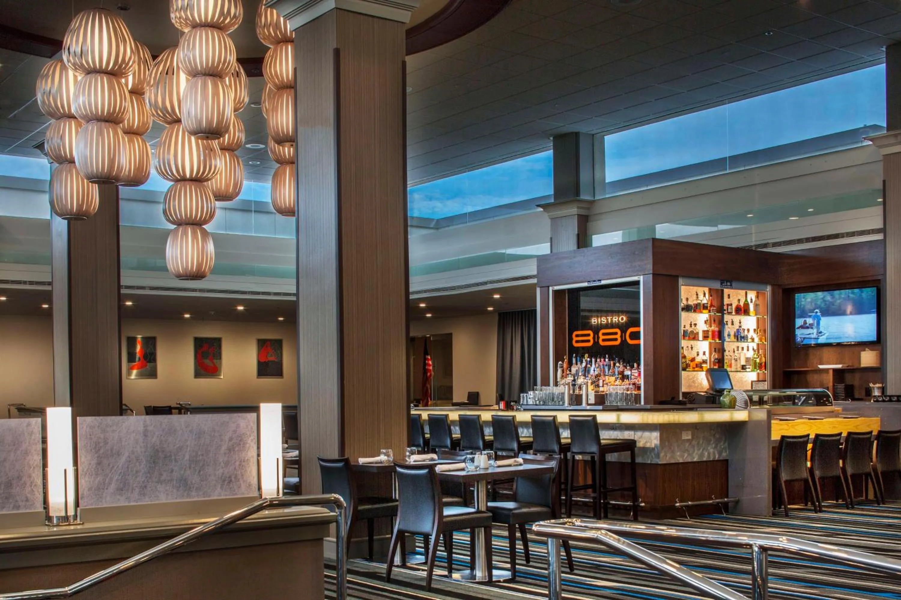 Lounge or bar in DoubleTree by Hilton Newark-Fremont
