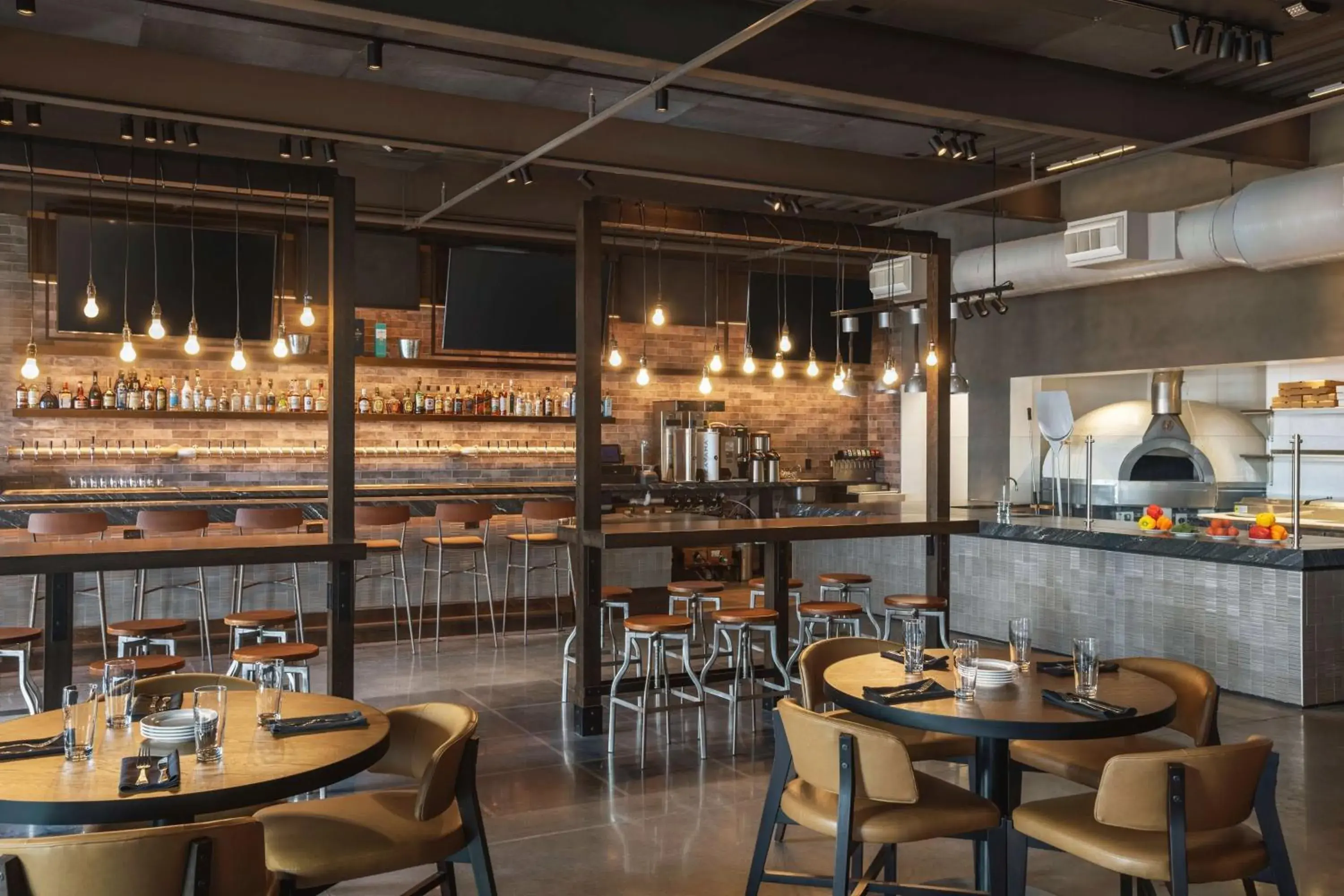 Lounge or bar in Royale Palms Condominiums Lounge or bar in Royale Palms Condominiums