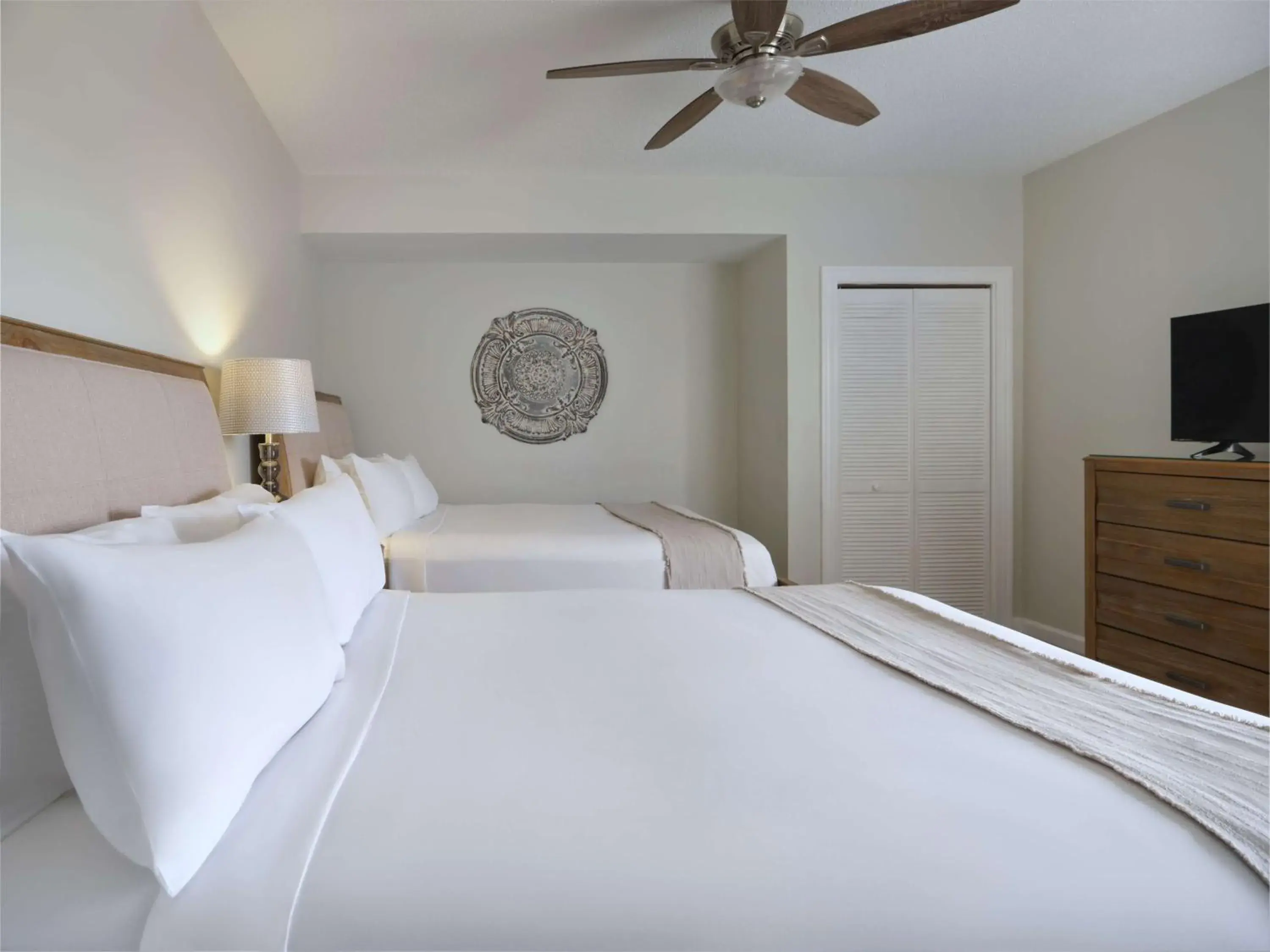 Bed in Royale Palms Condominiums Bed in Royale Palms Condominiums