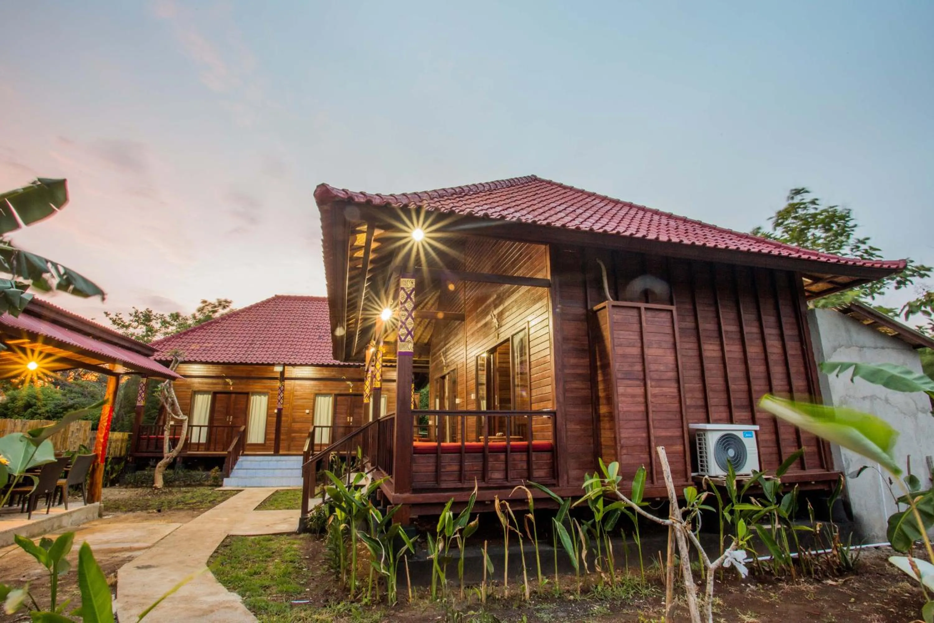 Property building in Uma Hostel Lembongan