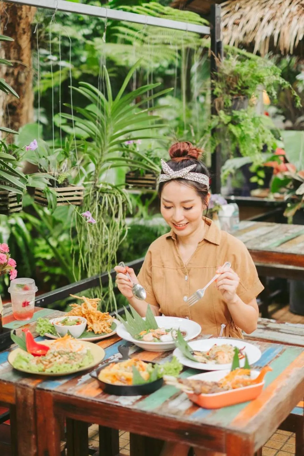 Nua Tone Resort Bang Tao & Cafe