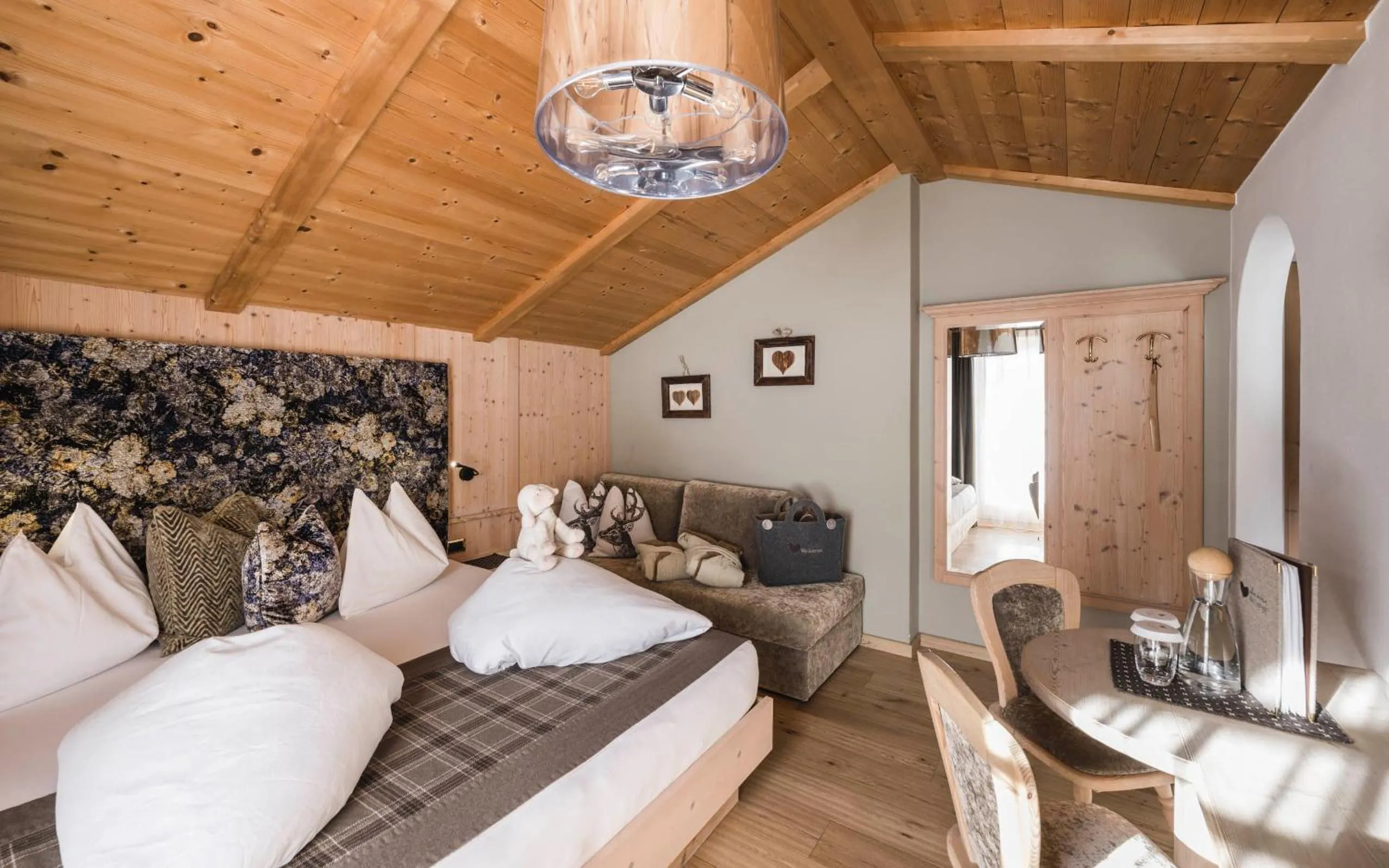 Bed in Alpine Boutique Villa Gabriela - Adults Only