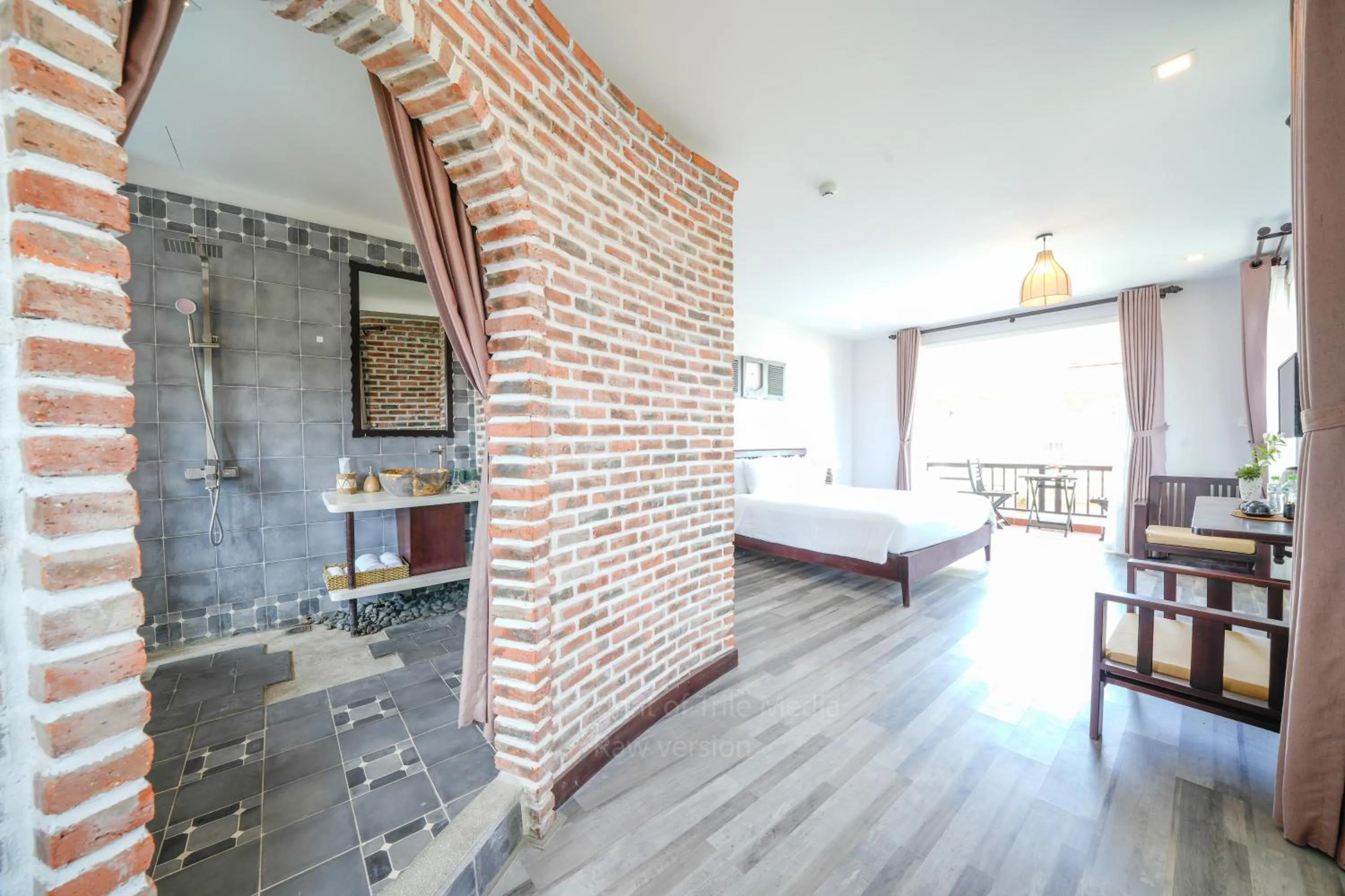 Bedroom, Bed in Blooms Boutique Village