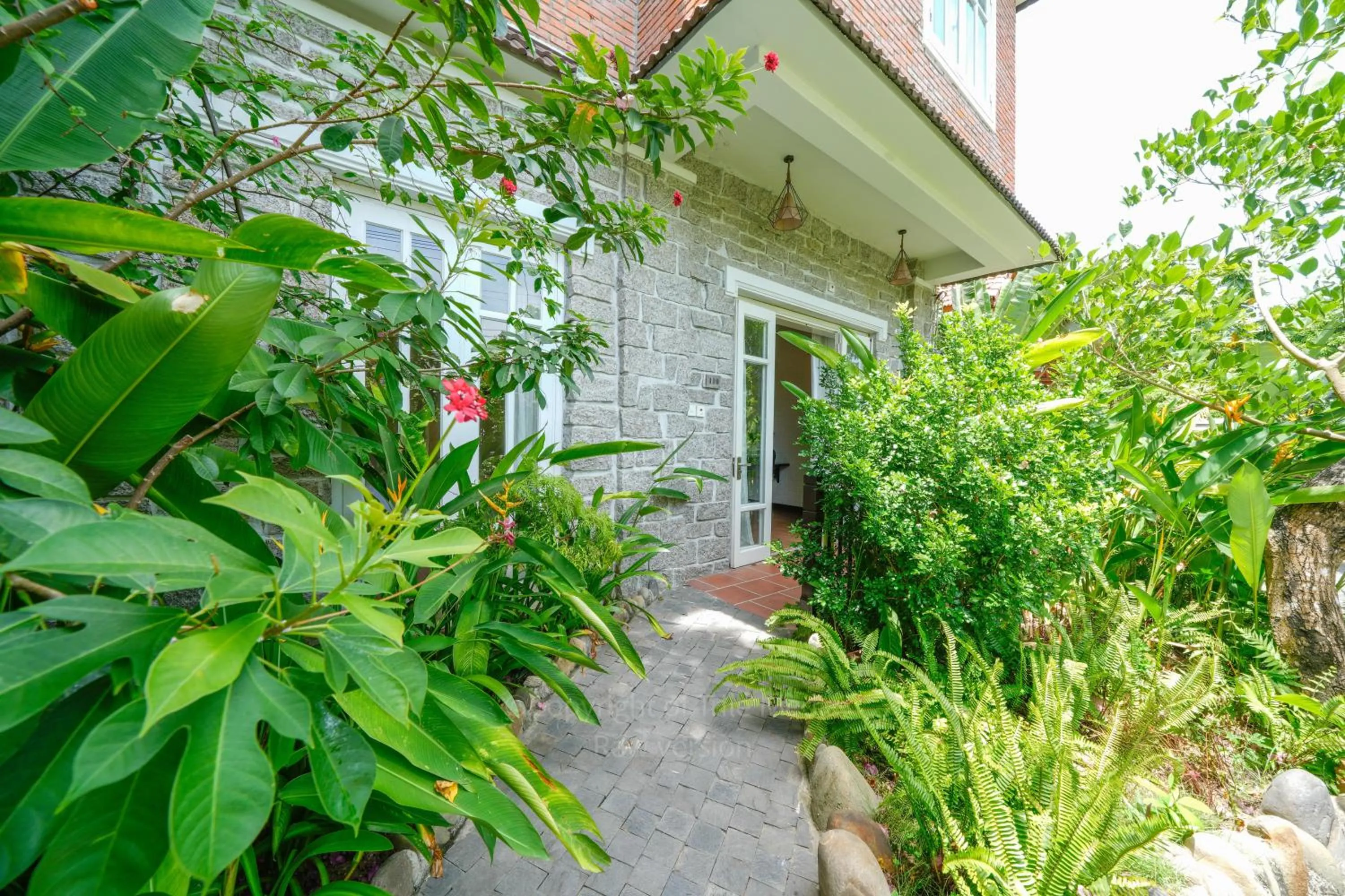 Garden in Blooms Boutique Village