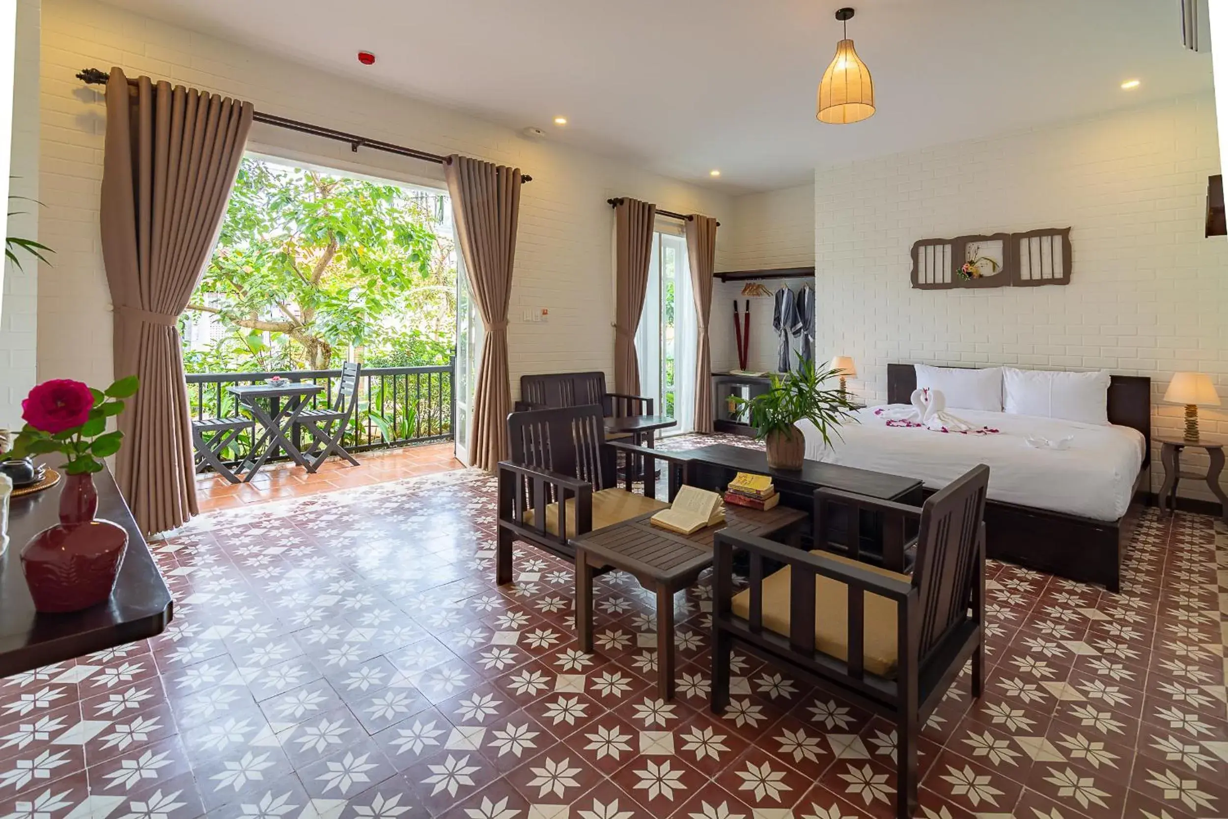 Family Room with Garden View in Blooms Boutique Village Family Room with Garden View in Blooms Boutique Village