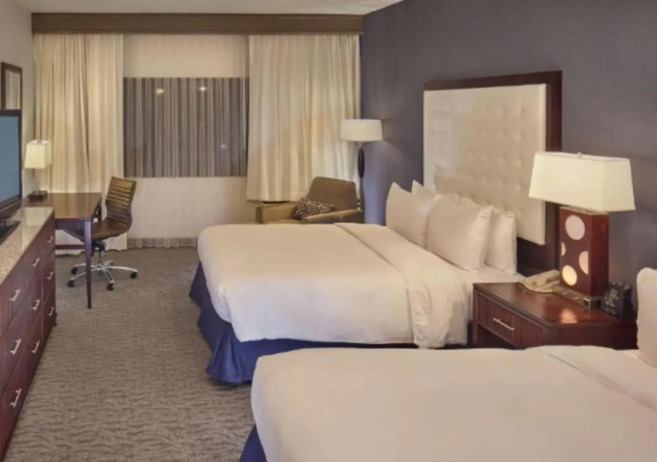 Bed in DoubleTree by Hilton Little Rock