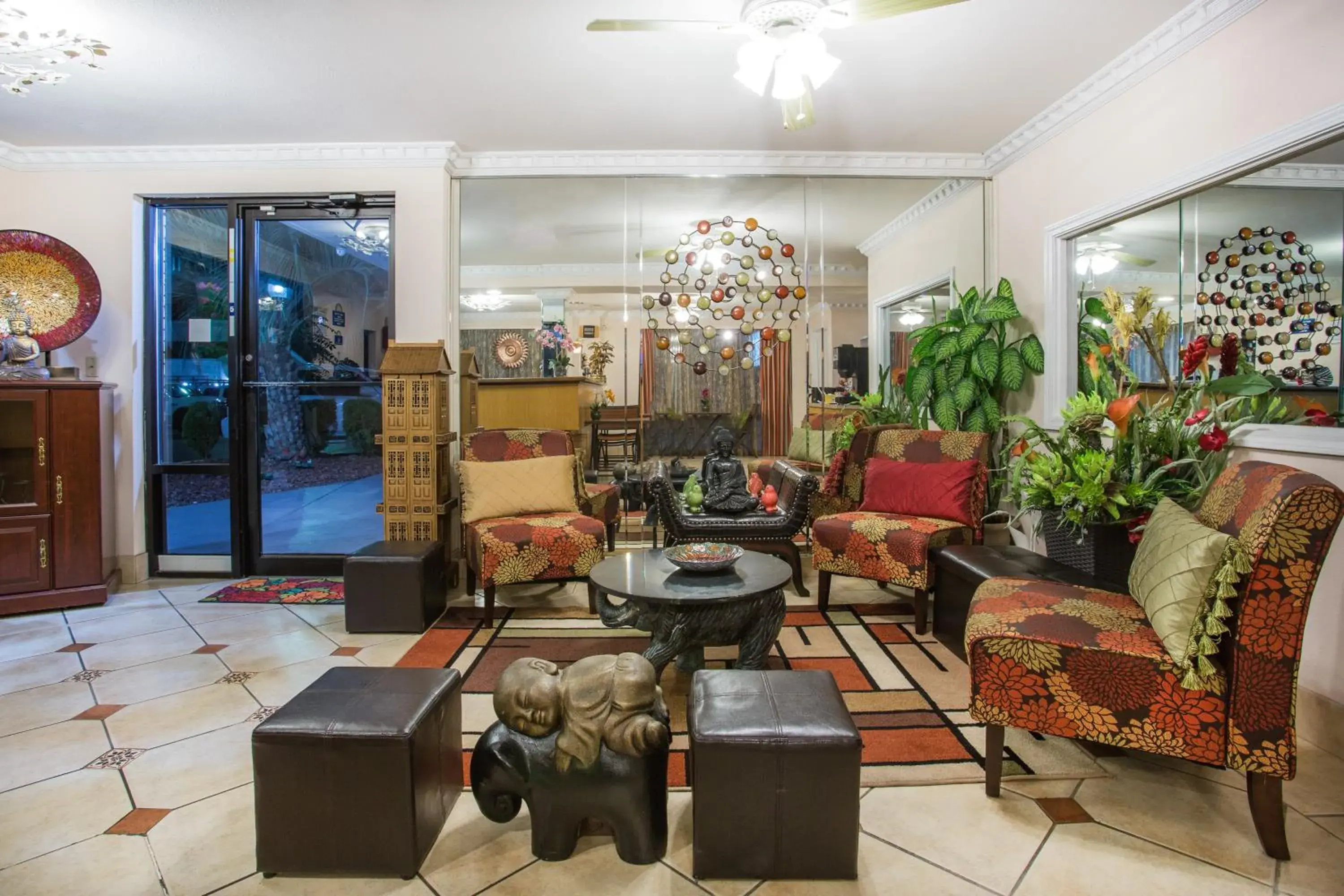 Property building in Days Inn by Wyndham Lake City Property building in Days Inn by Wyndham Lake City