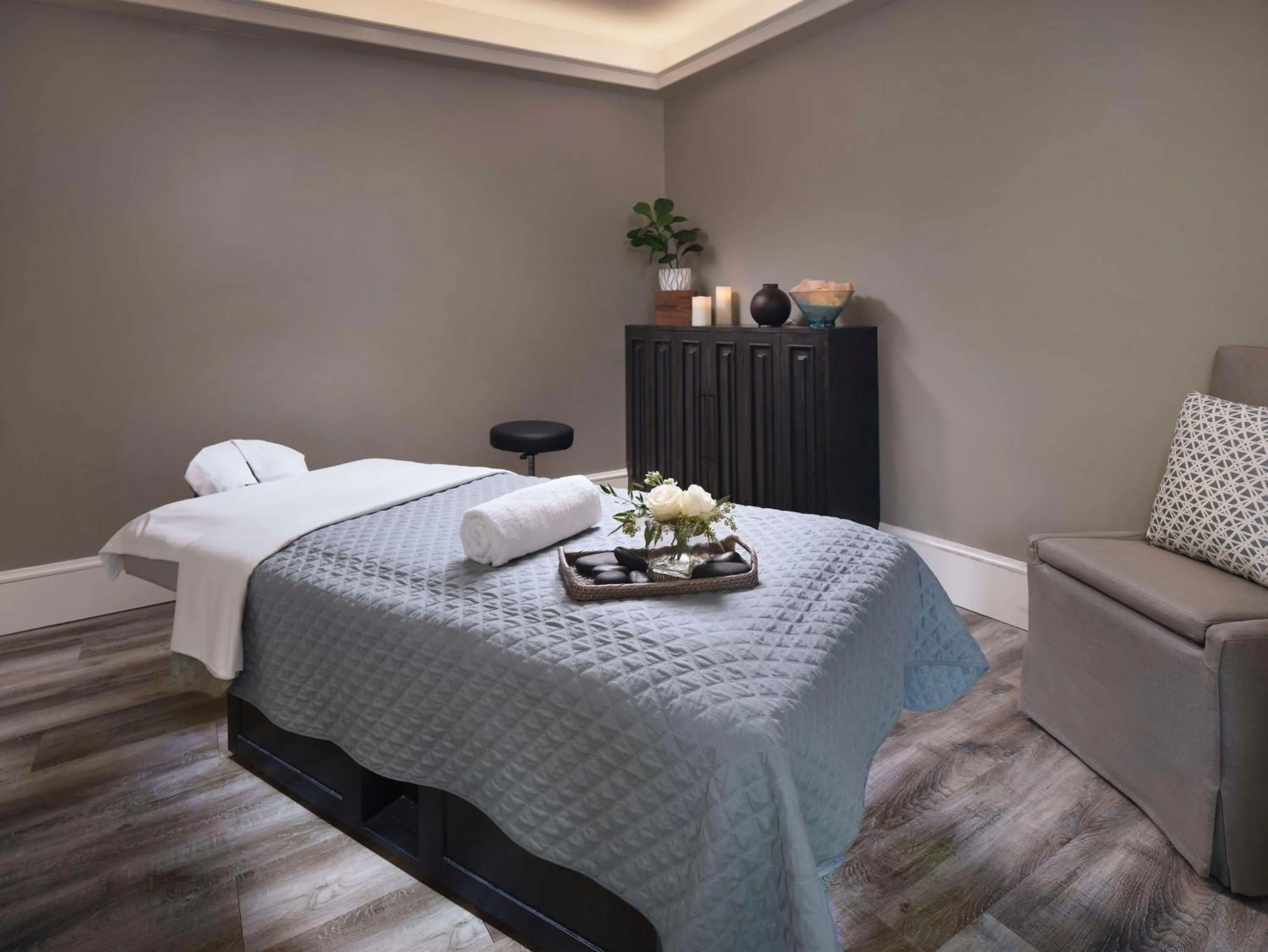 Sports, Bed in Embassy Suites by Hilton Myrtle Beach Oceanfront Resort