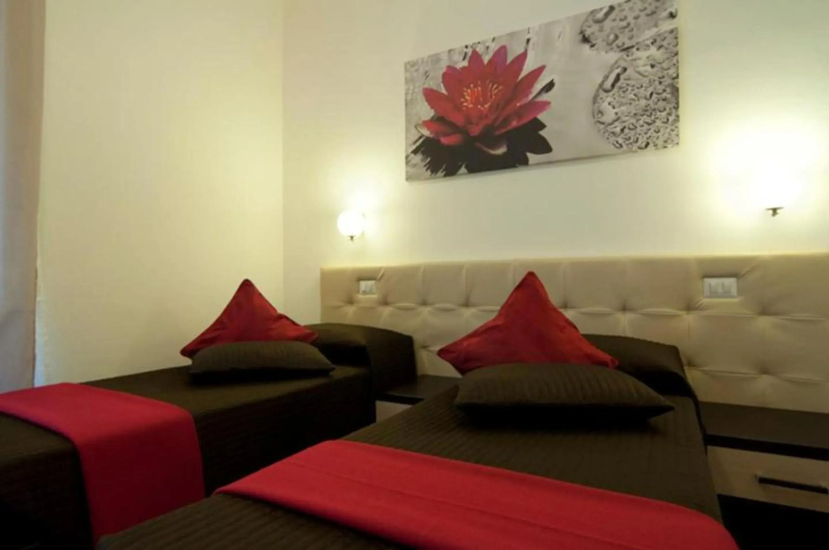 Twin Room in Ara Pacis Inn Twin Room in Ara Pacis Inn