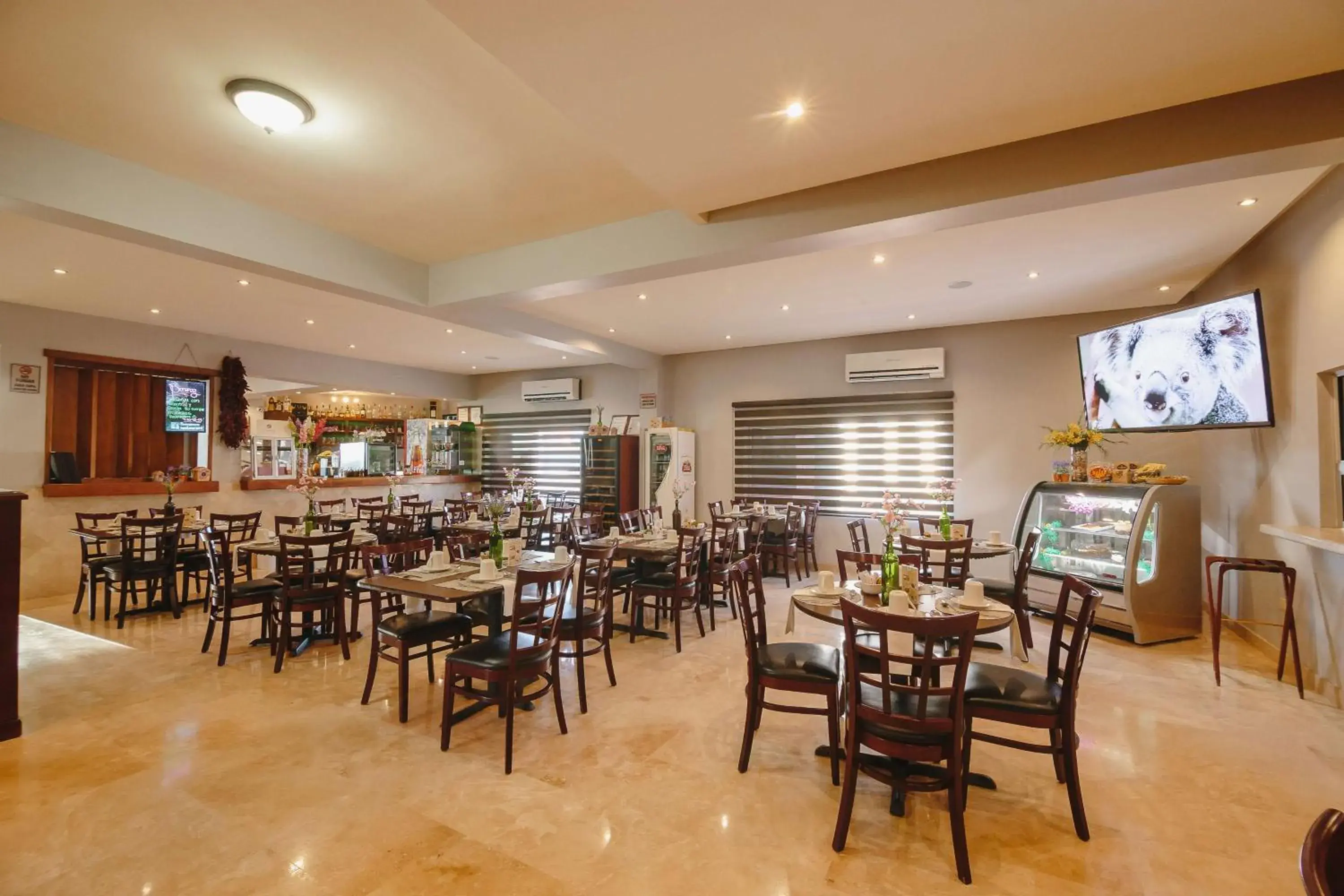 Restaurant/places to eat in Best Western Plus San Jorge Restaurant/places to eat in Best Western Plus San Jorge