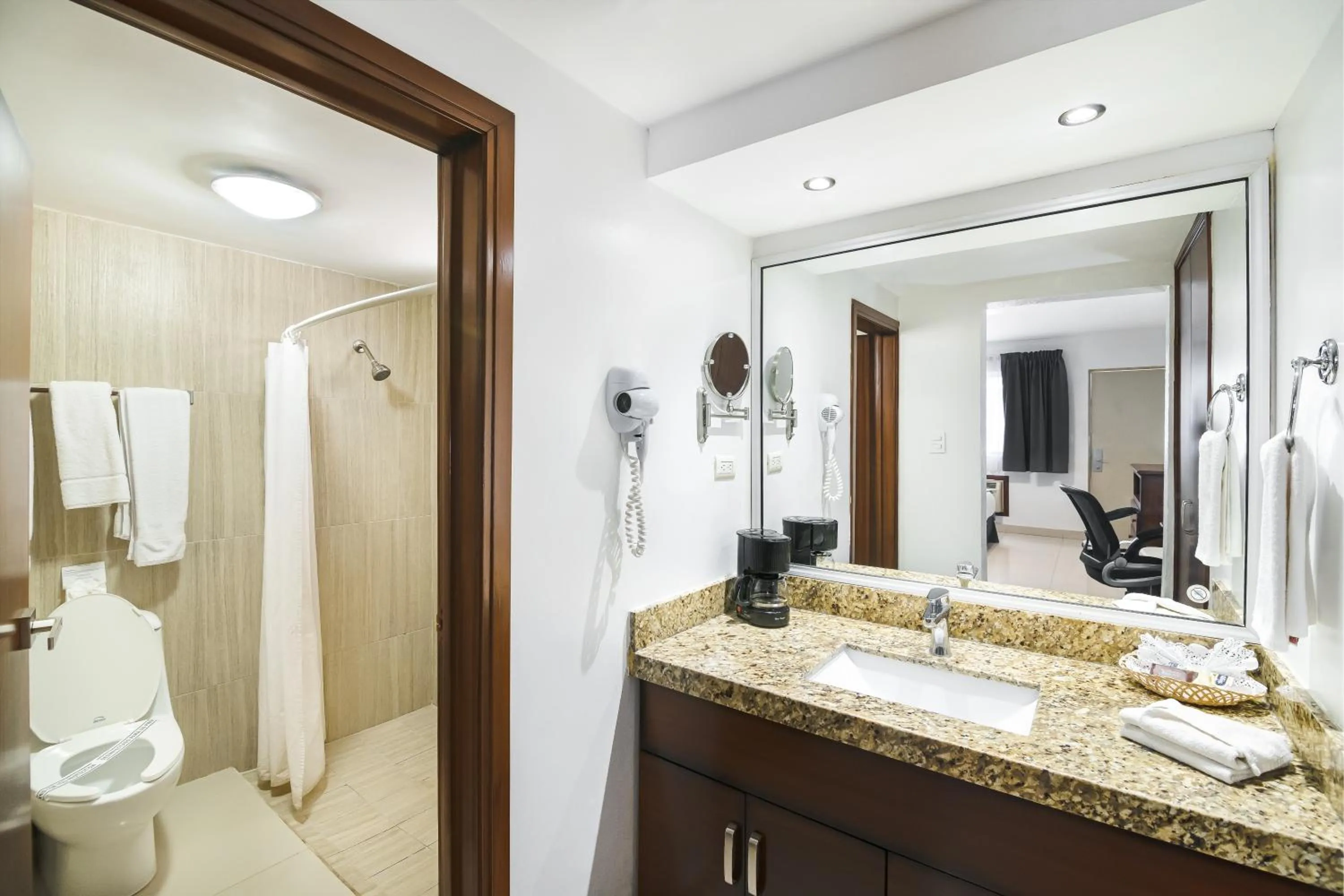 Bathroom in Best Western Plus San Jorge