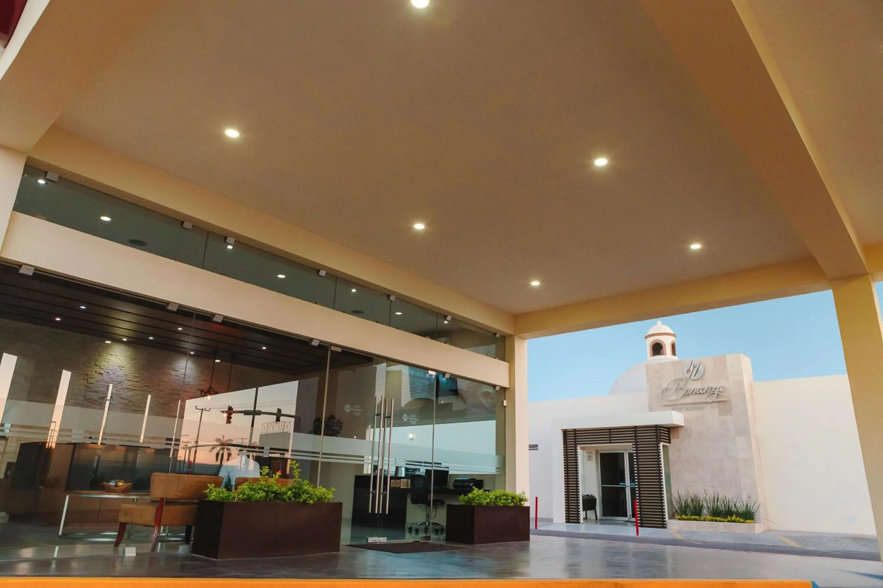Property building in Best Western Plus San Jorge