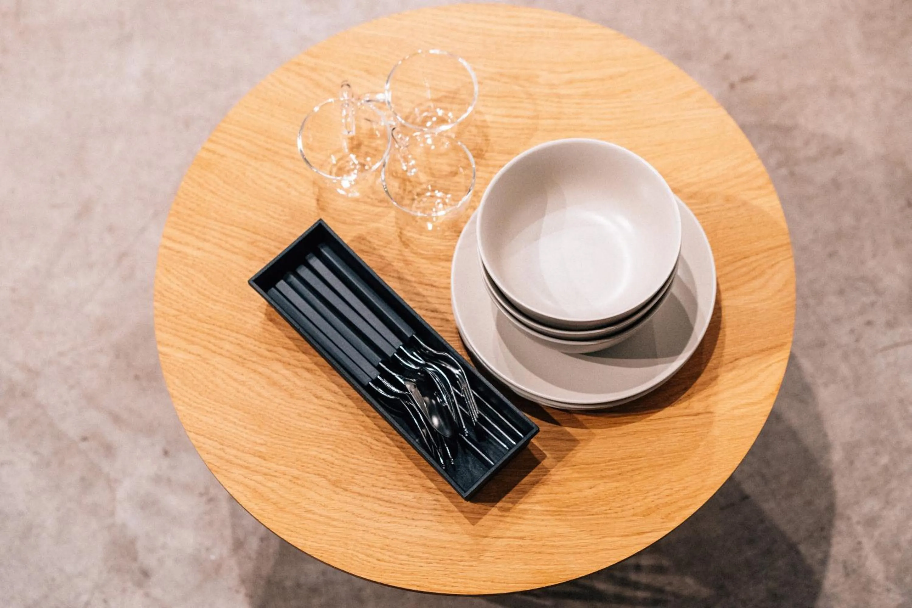 Kitchen or kitchenette in mizuka Daimyo 4 - unmanned hotel -