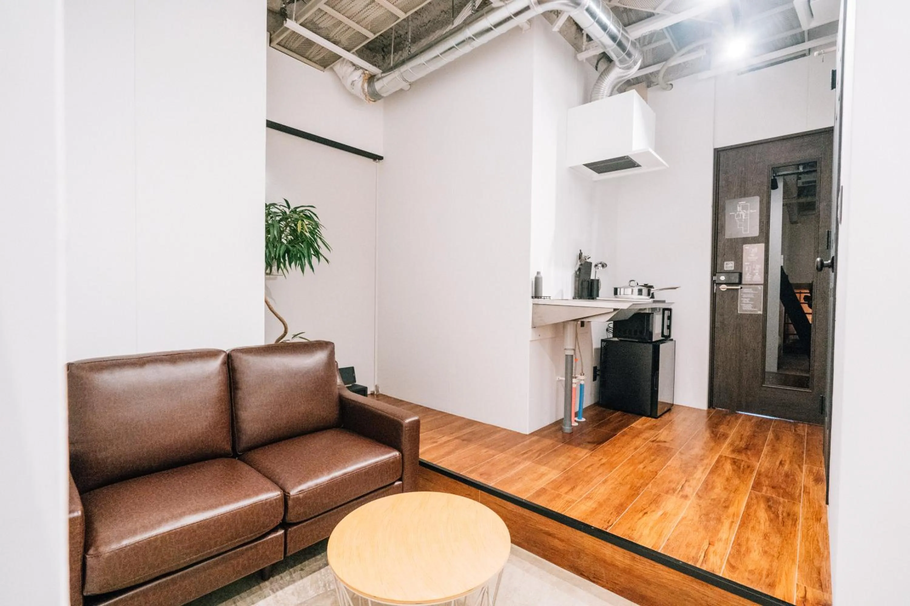 Seating area in mizuka Daimyo 4 - unmanned hotel -