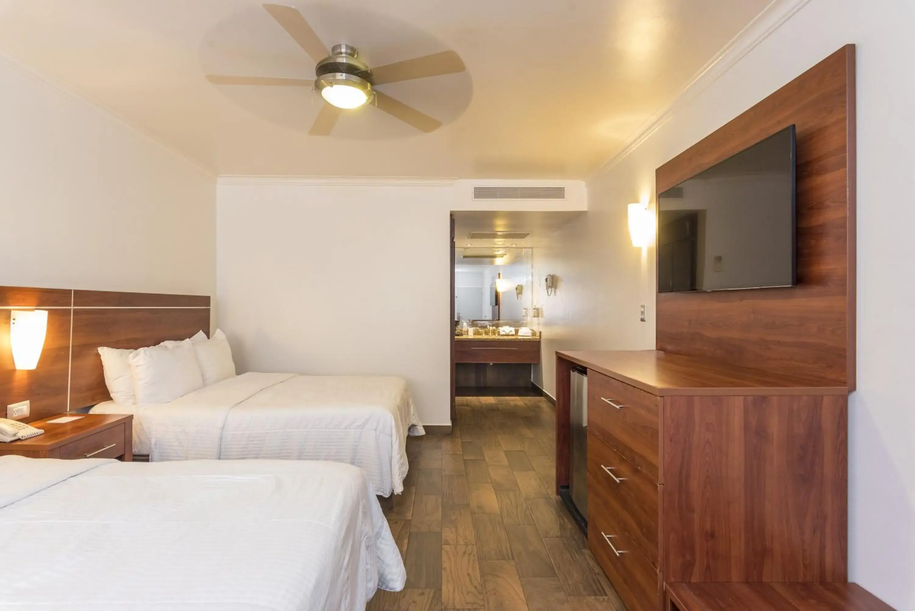 Bedroom, Bed in Hotel San Sebastian Bedroom, Bed in Hotel San Sebastian