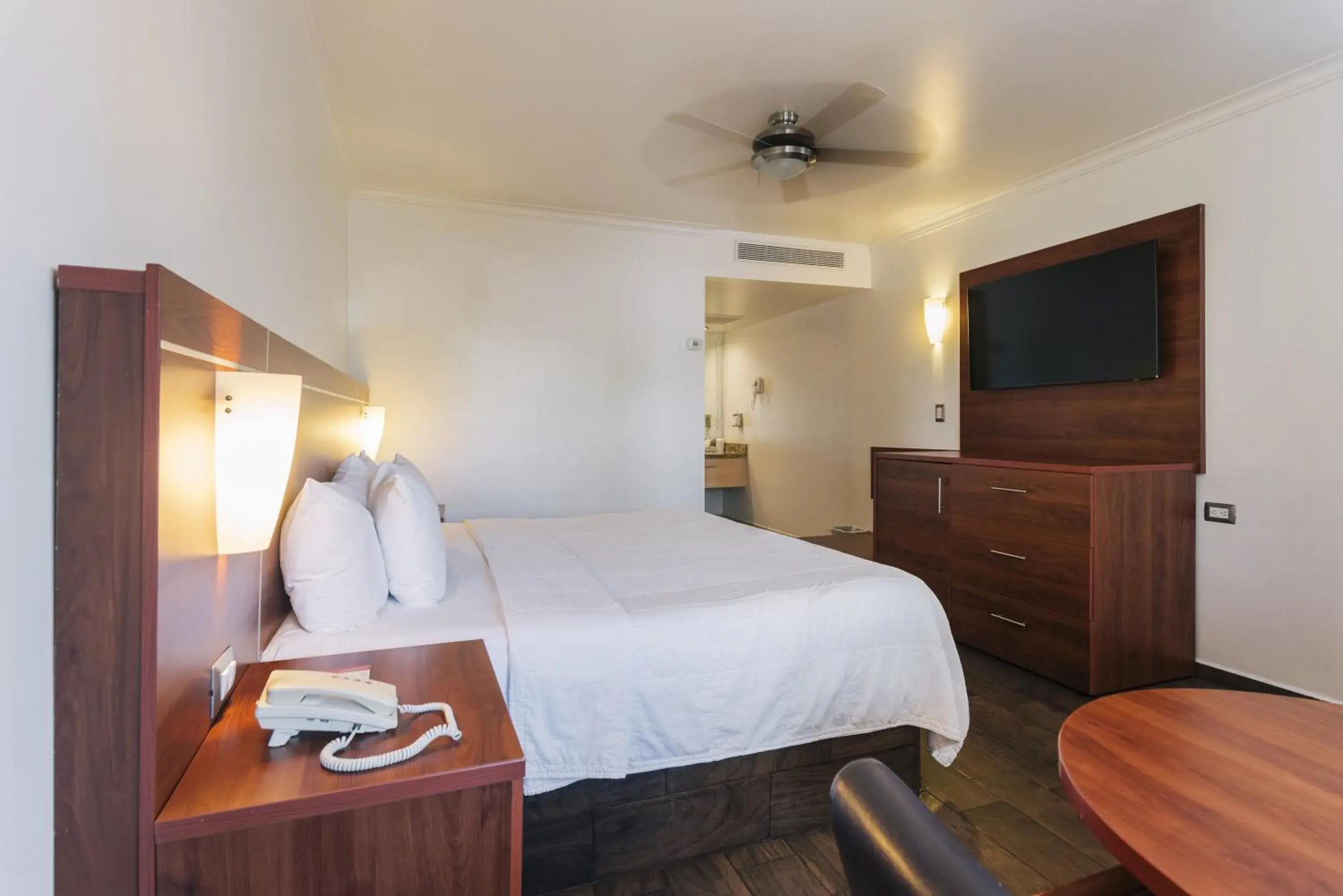 Bedroom, Bed in Hotel San Sebastian Bedroom, Bed in Hotel San Sebastian