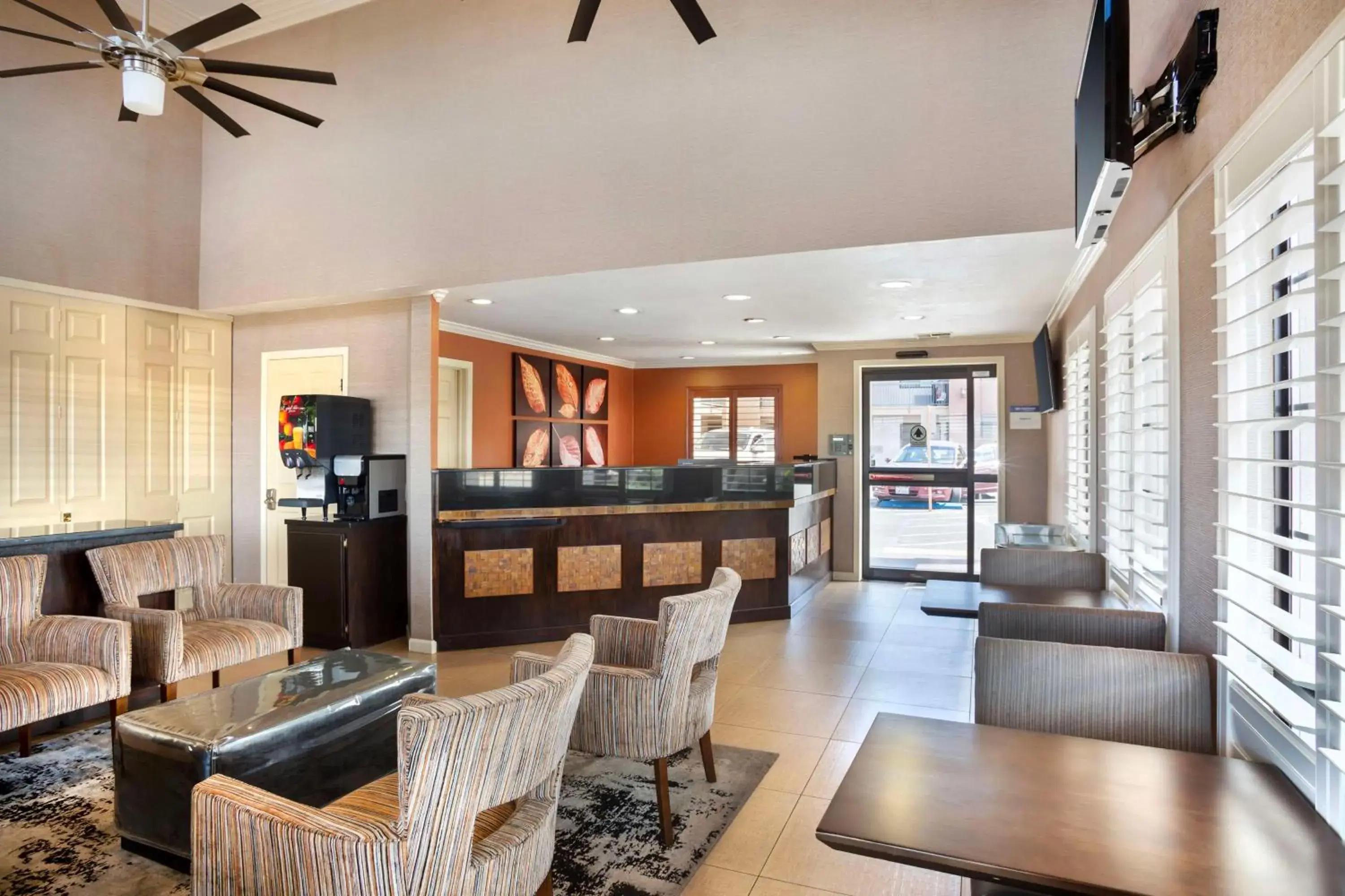 Breakfast in Best Western Inn Breakfast in Best Western Inn