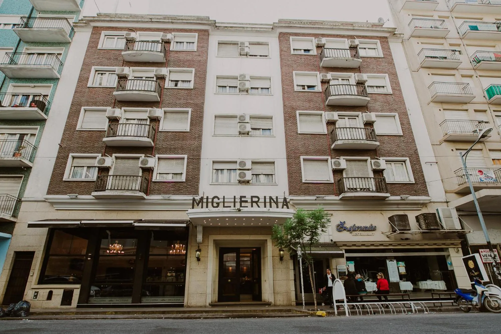 Facade/entrance in Gran Hotel Miglierina