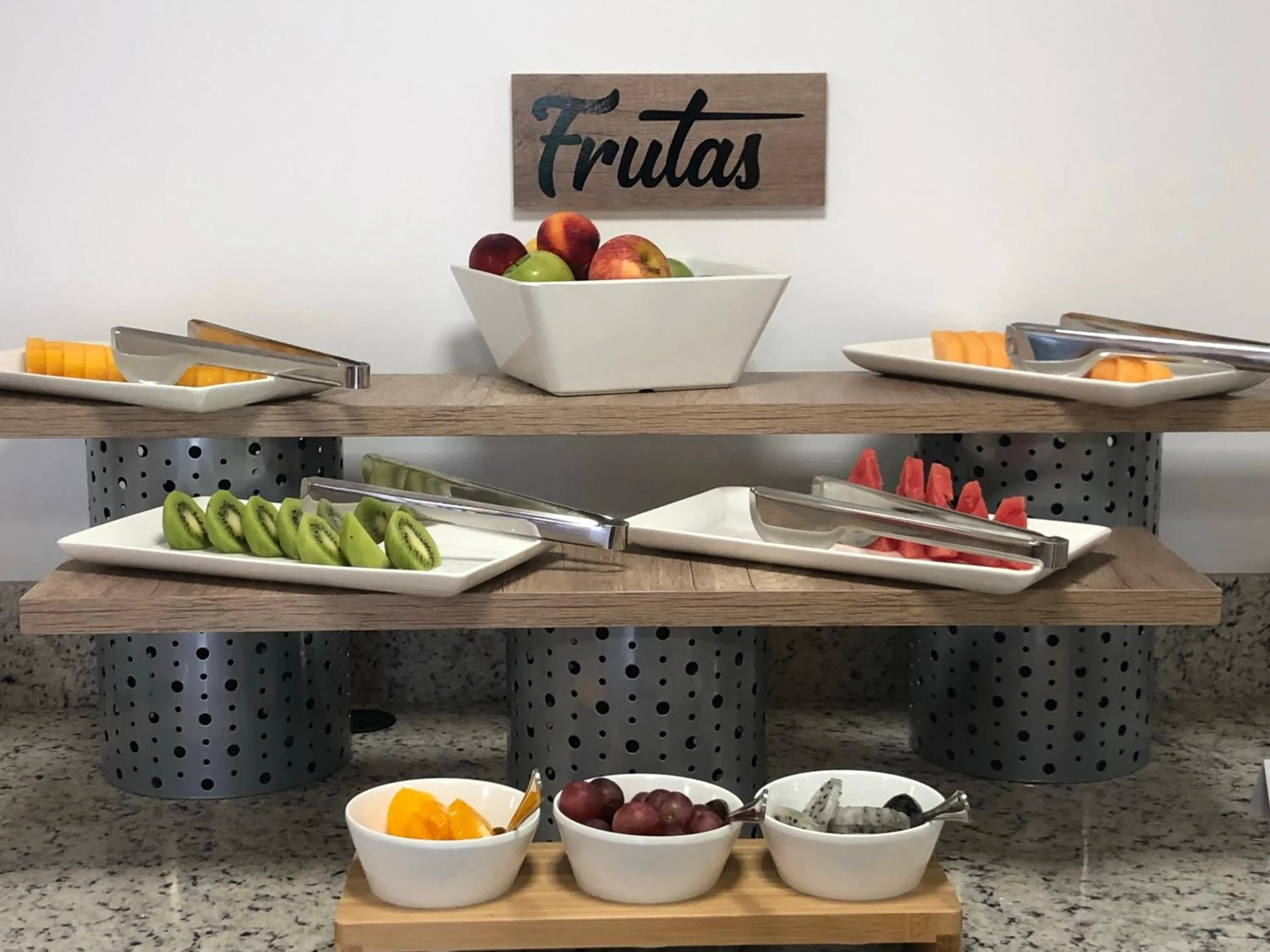 Restaurant/places to eat in Park Inn by Radisson Quito