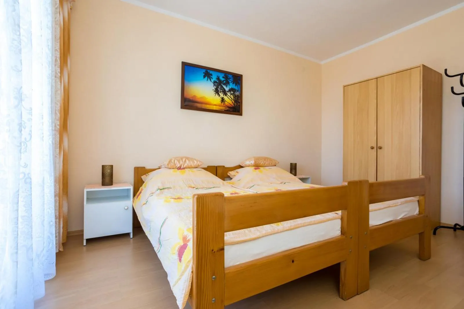 Bed in Apartments Filosevic by El-Pi Tours
