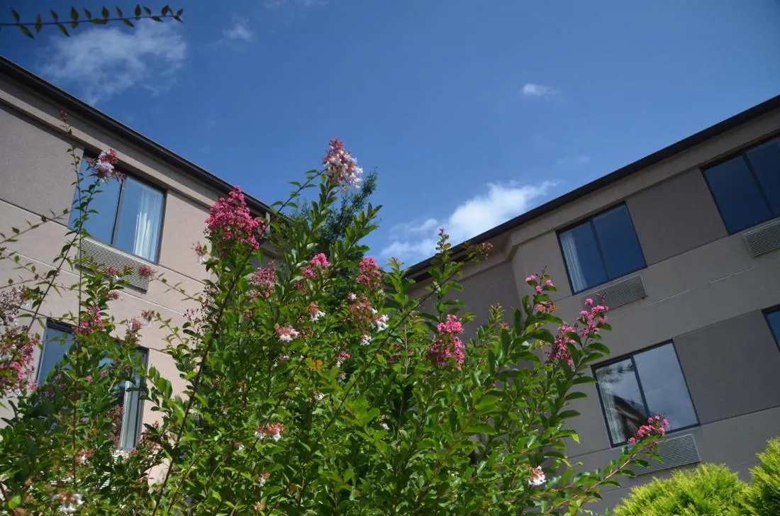 Facade/entrance in Smoky Mountain Inn & Suites