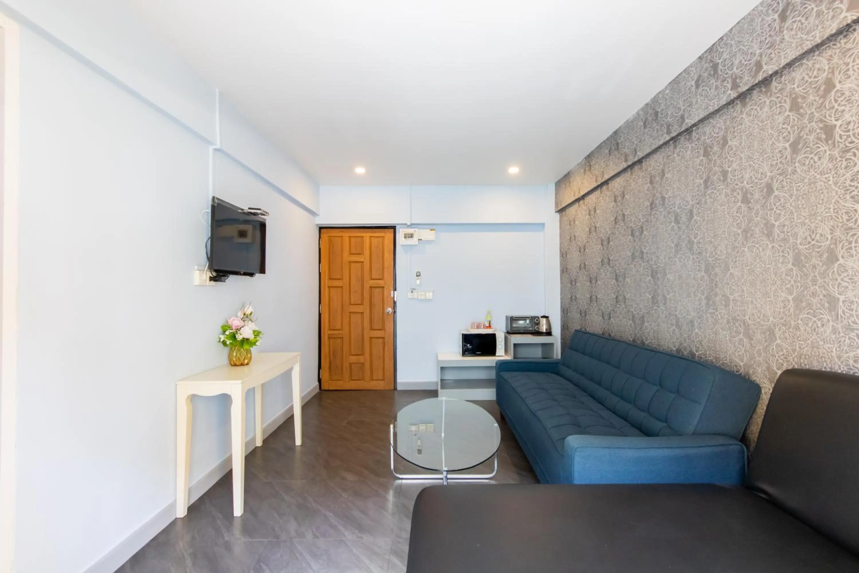 TV and multimedia in Sweetloft Hotel Don Muang