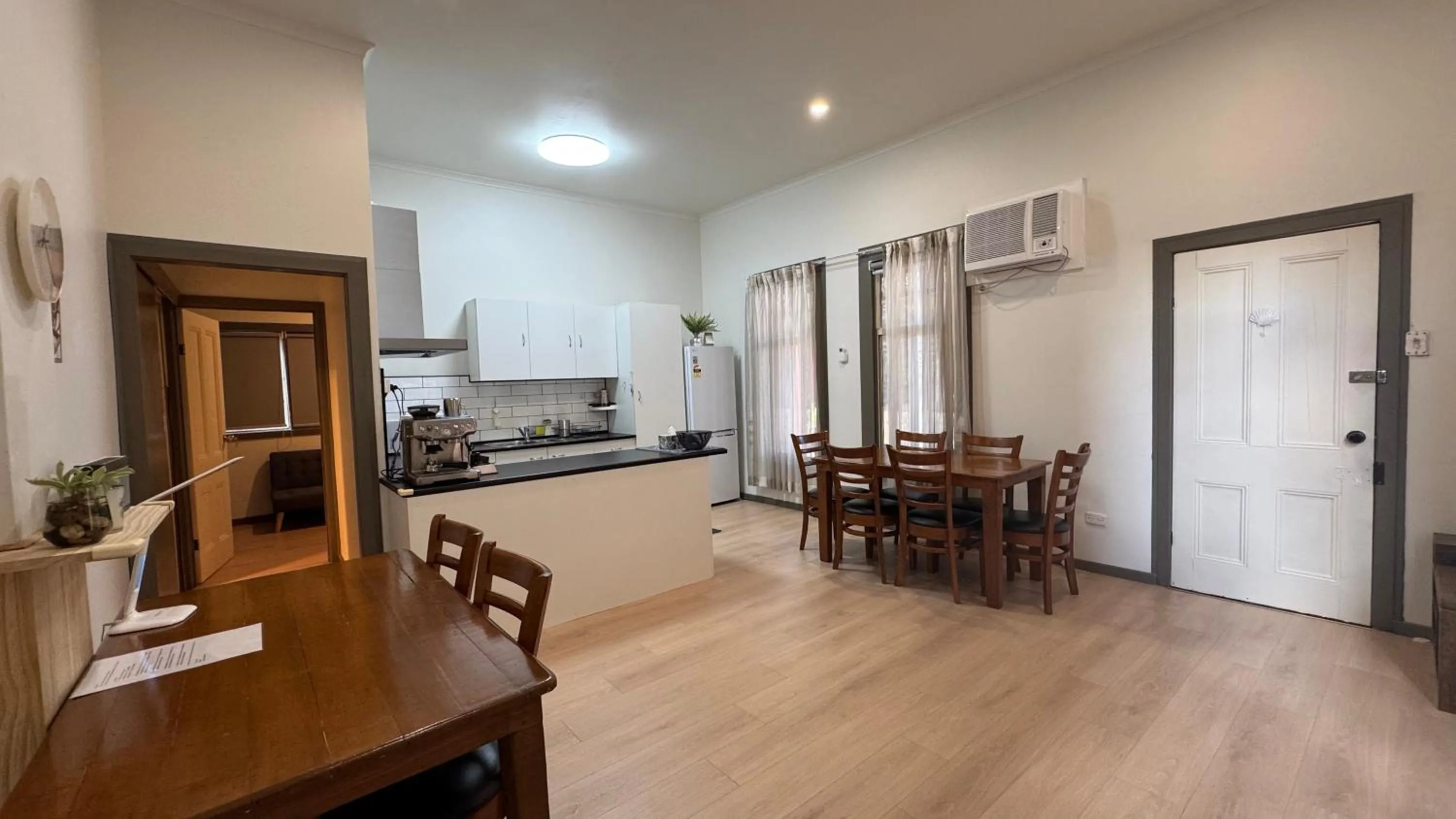 Living room in Diamond House Motor Inn