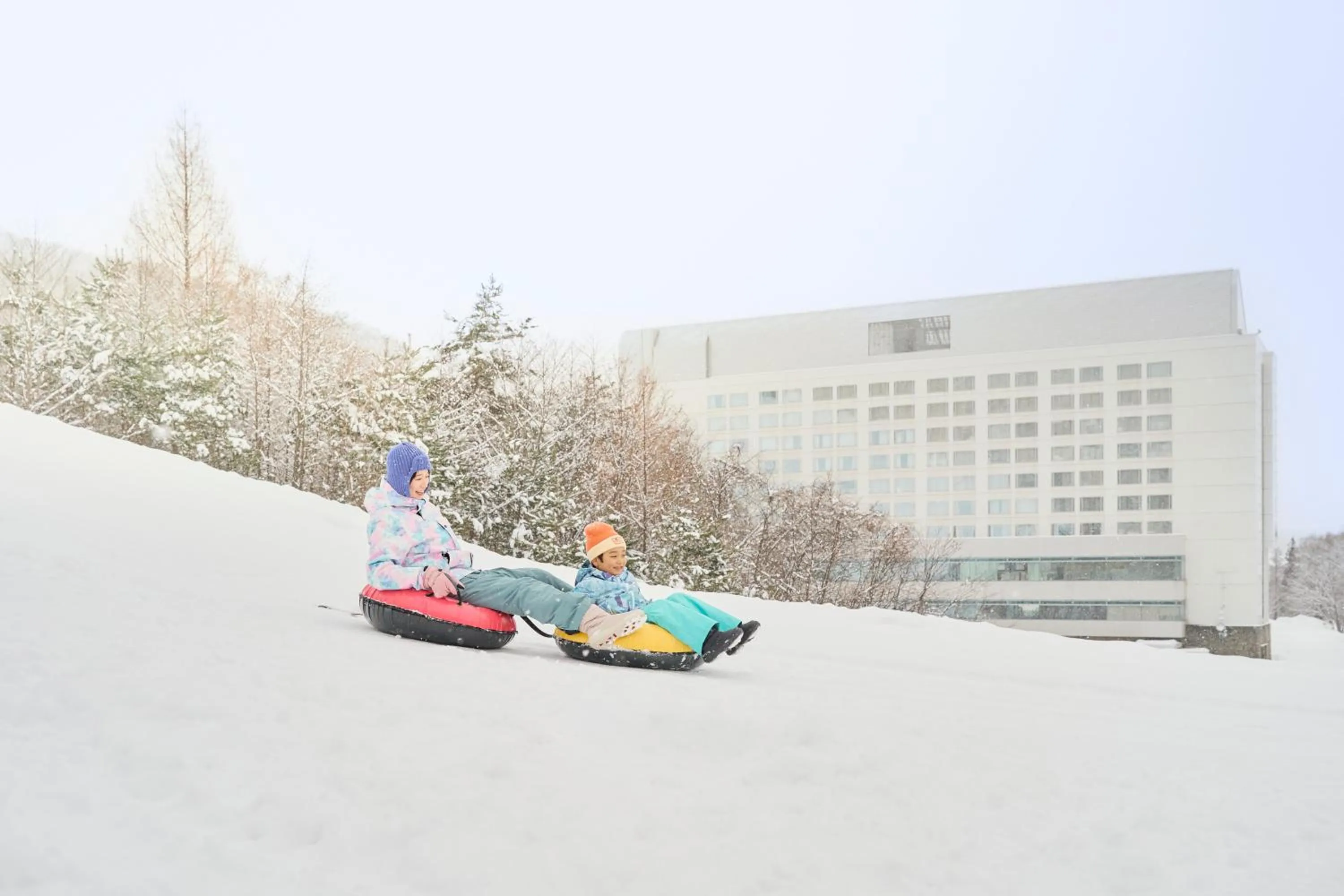 Skiing in Shizukuishi Prince Hotel