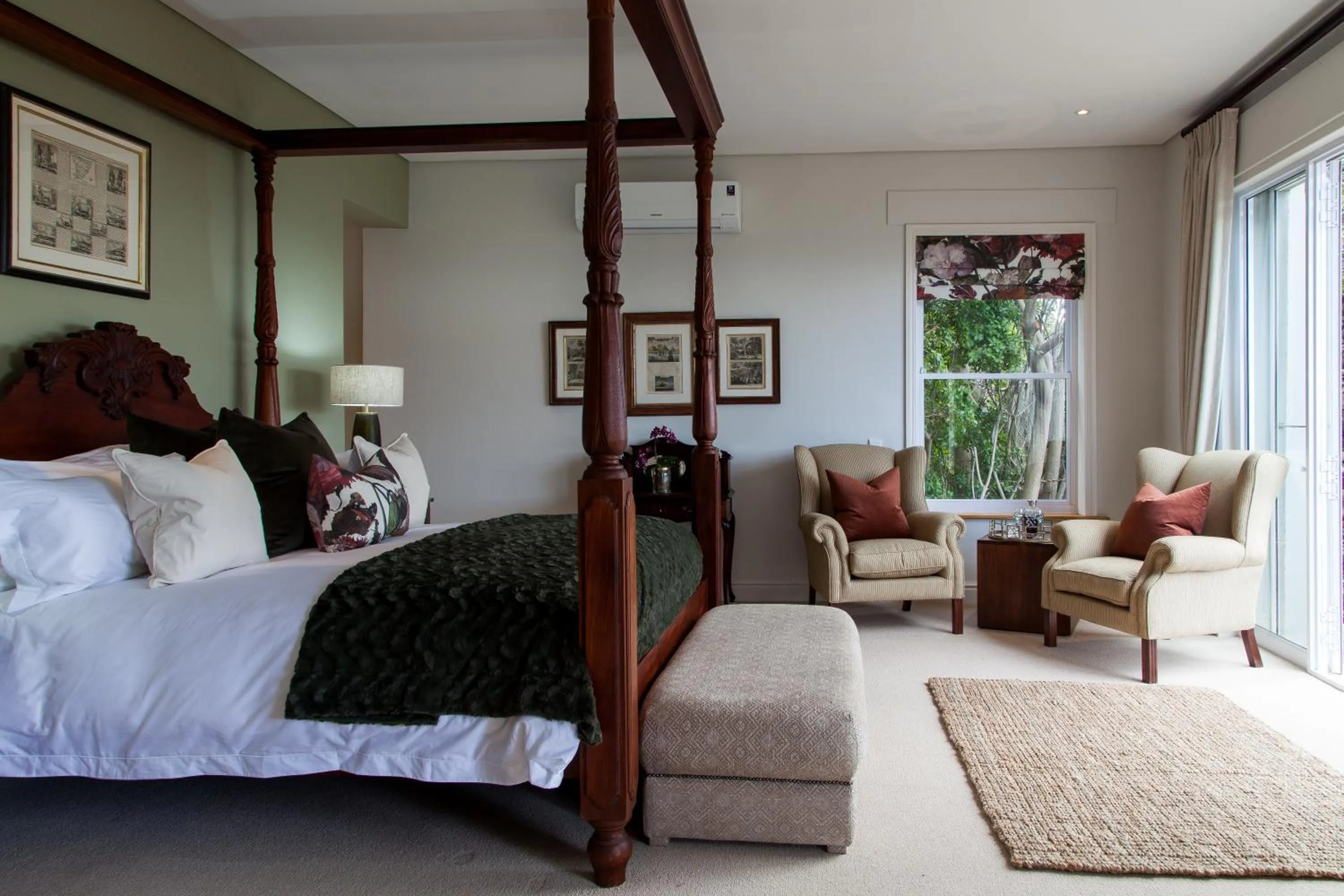 Bed in Tintswalo Boulders