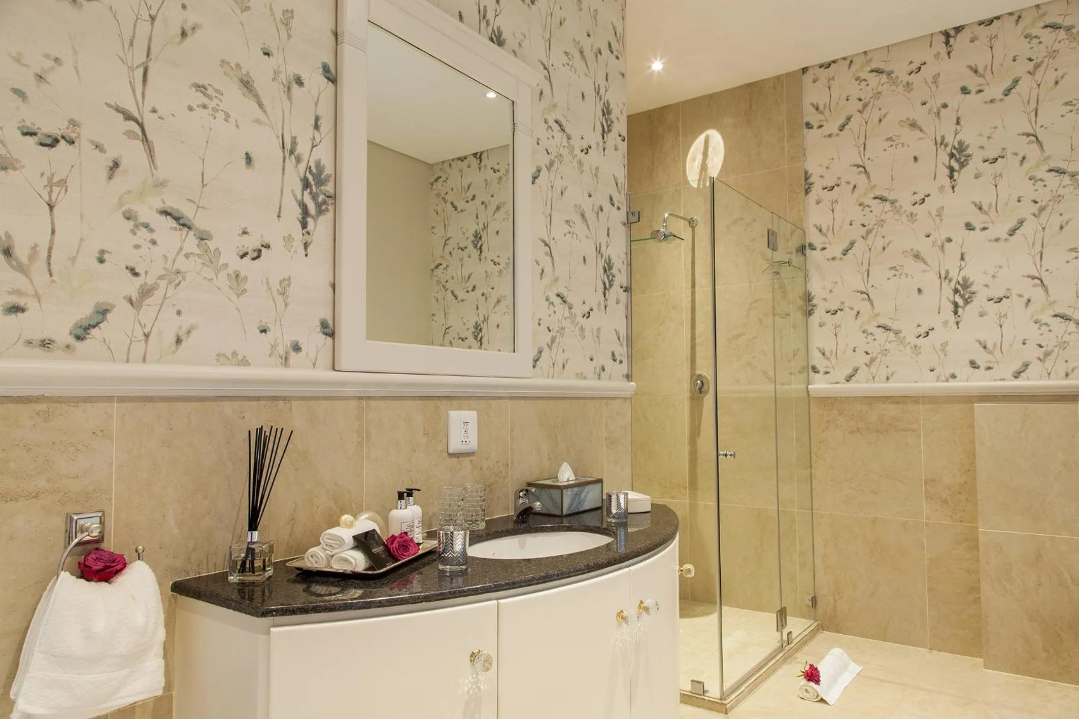 Shower in Tintswalo Boulders