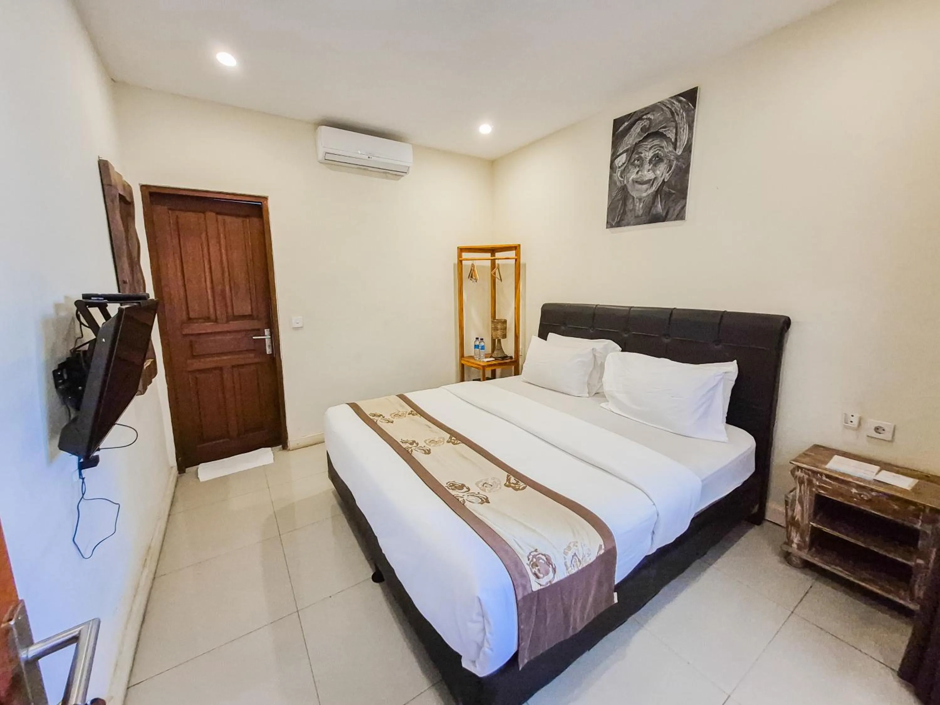 Bed in The Lakshmi Villas by The Beach House