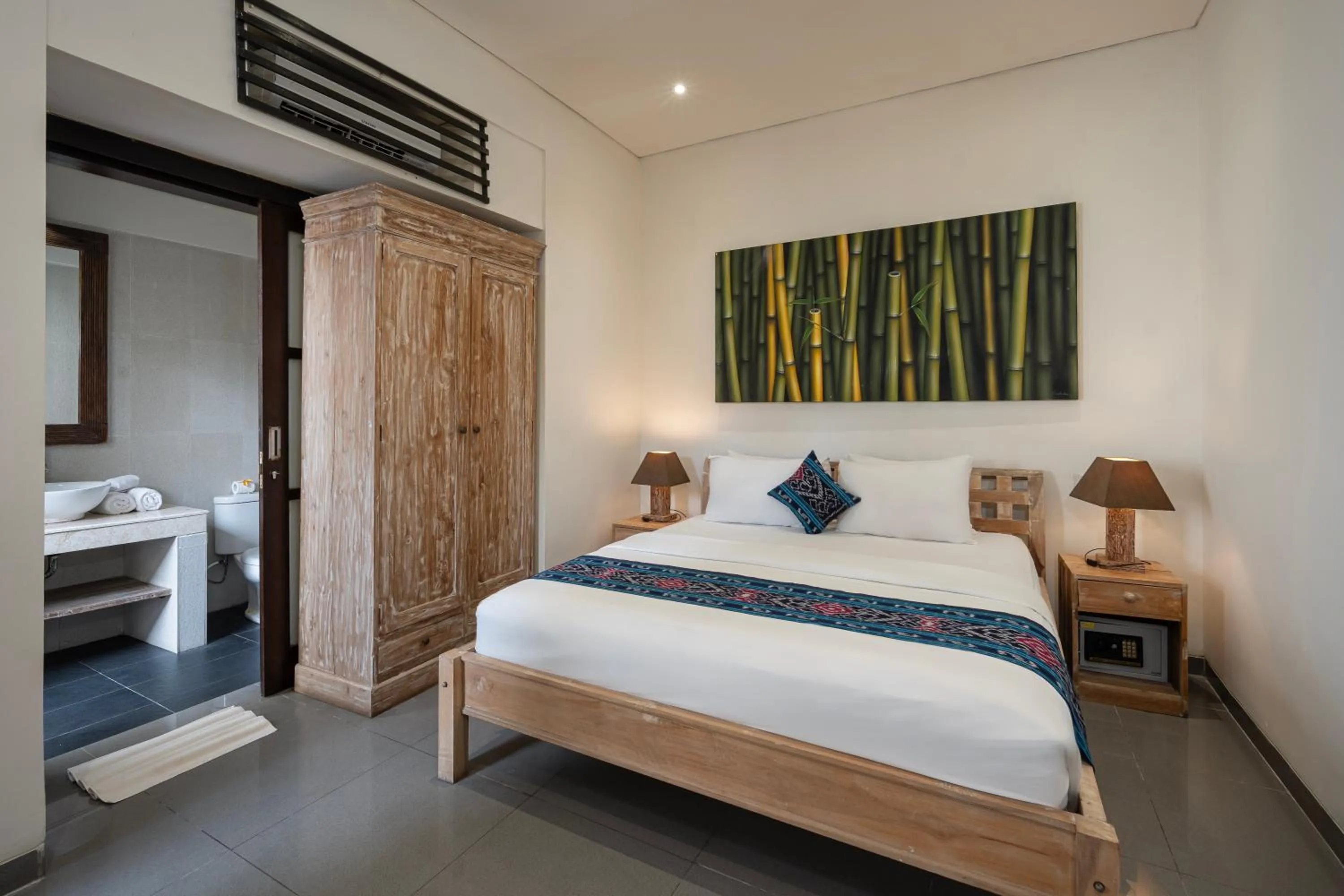 Bed in The Lakshmi Villas by The Beach House