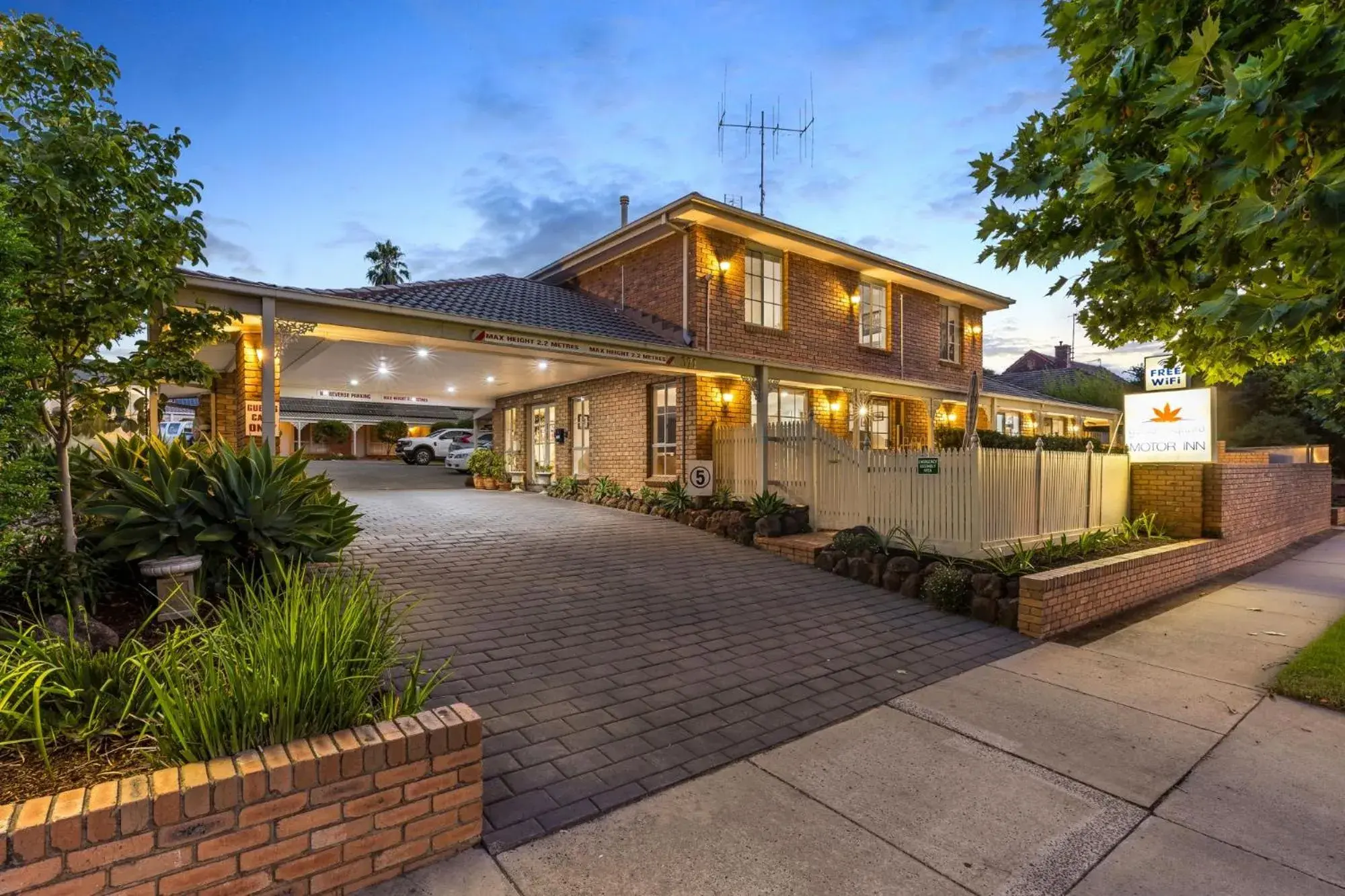 Golden Square Motor Inn Golden Square Motor Inn