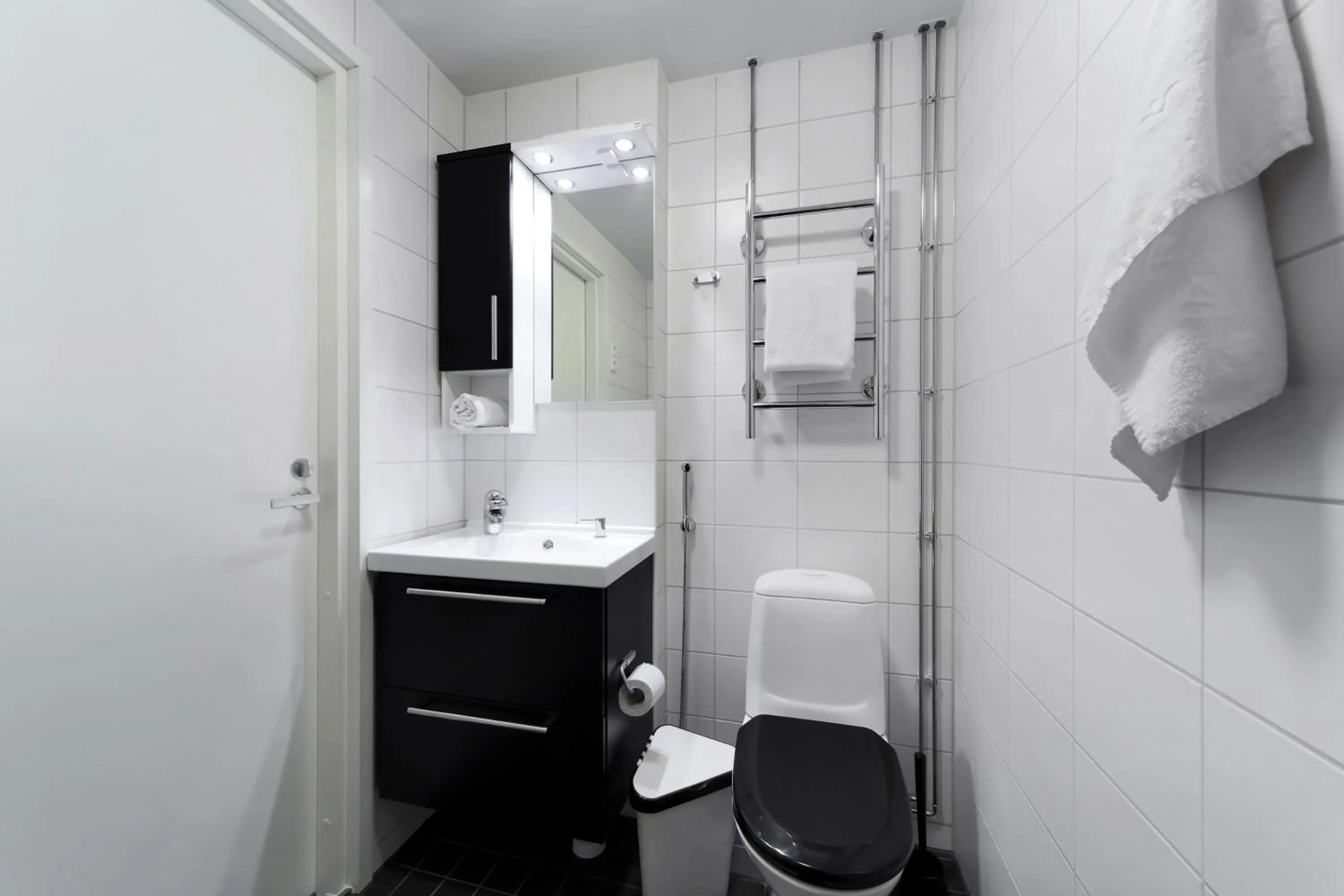 Bathroom in Forenom Serviced Apartments Helsinki Lapinlahdenkatu