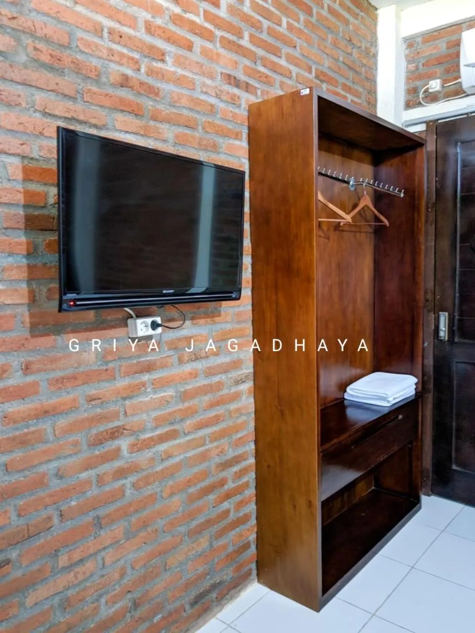 TV and multimedia in Griya Jagadhaya