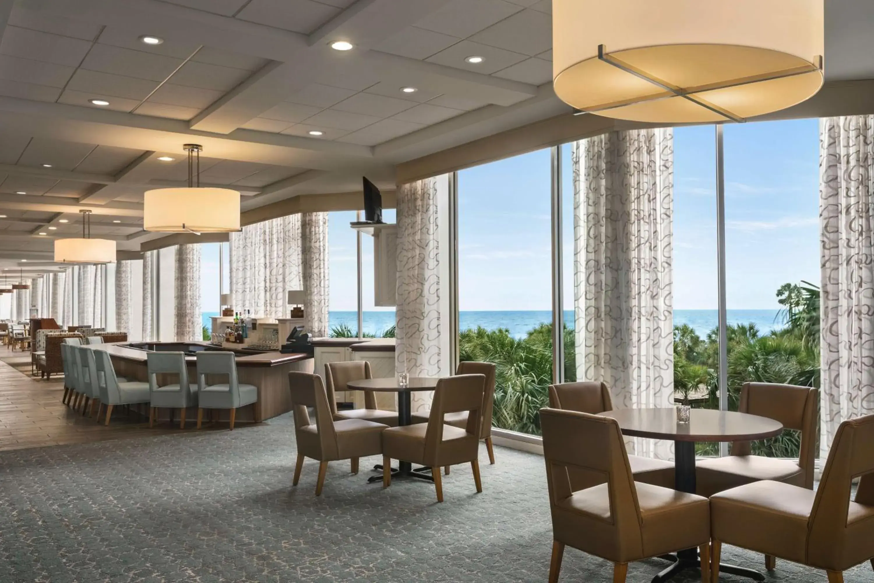 Lounge or bar in Hilton Myrtle Beach Resort Lounge or bar in Hilton Myrtle Beach Resort