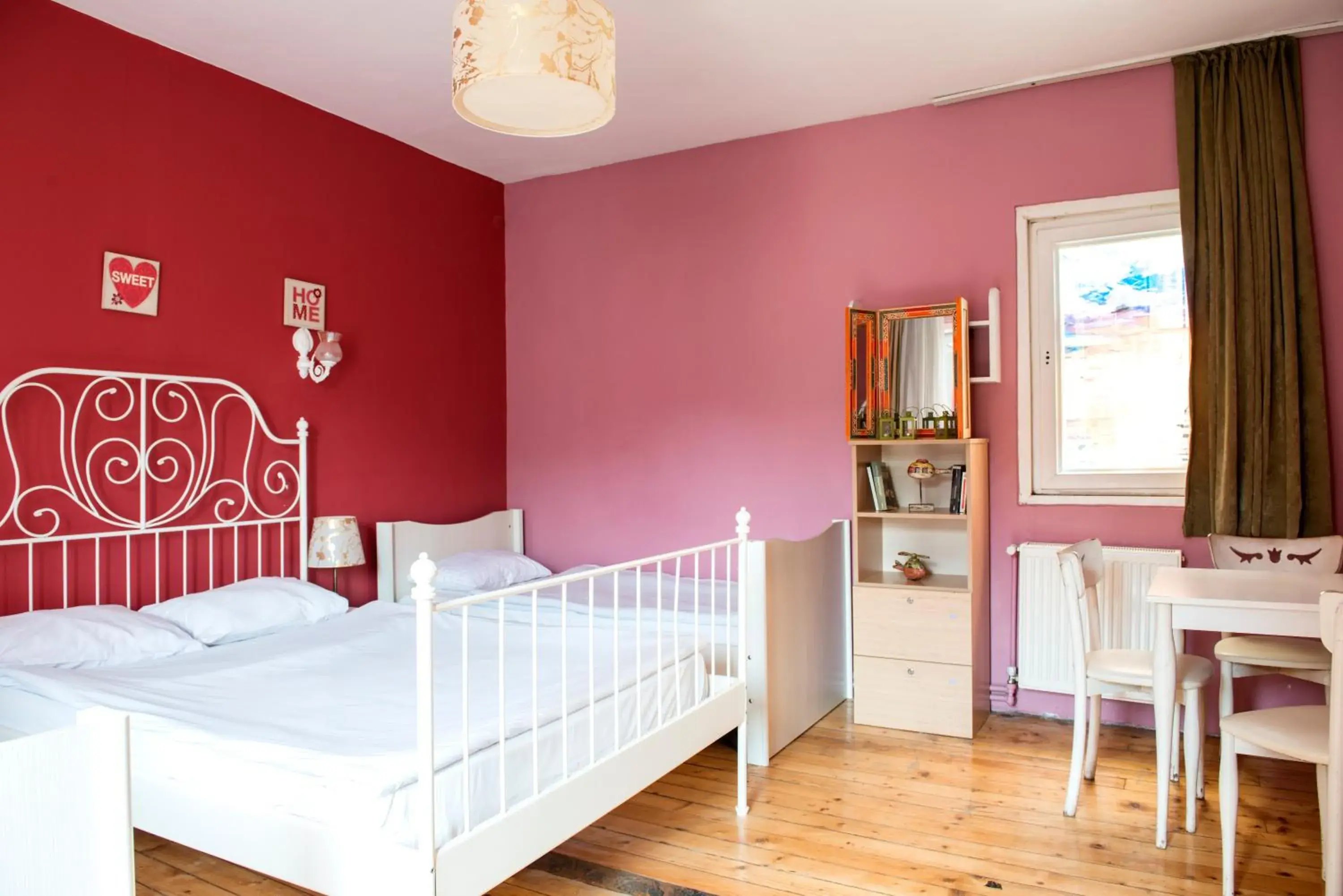 Bedroom, Bed in Cheers Midtown Hostel Bedroom, Bed in Cheers Midtown Hostel