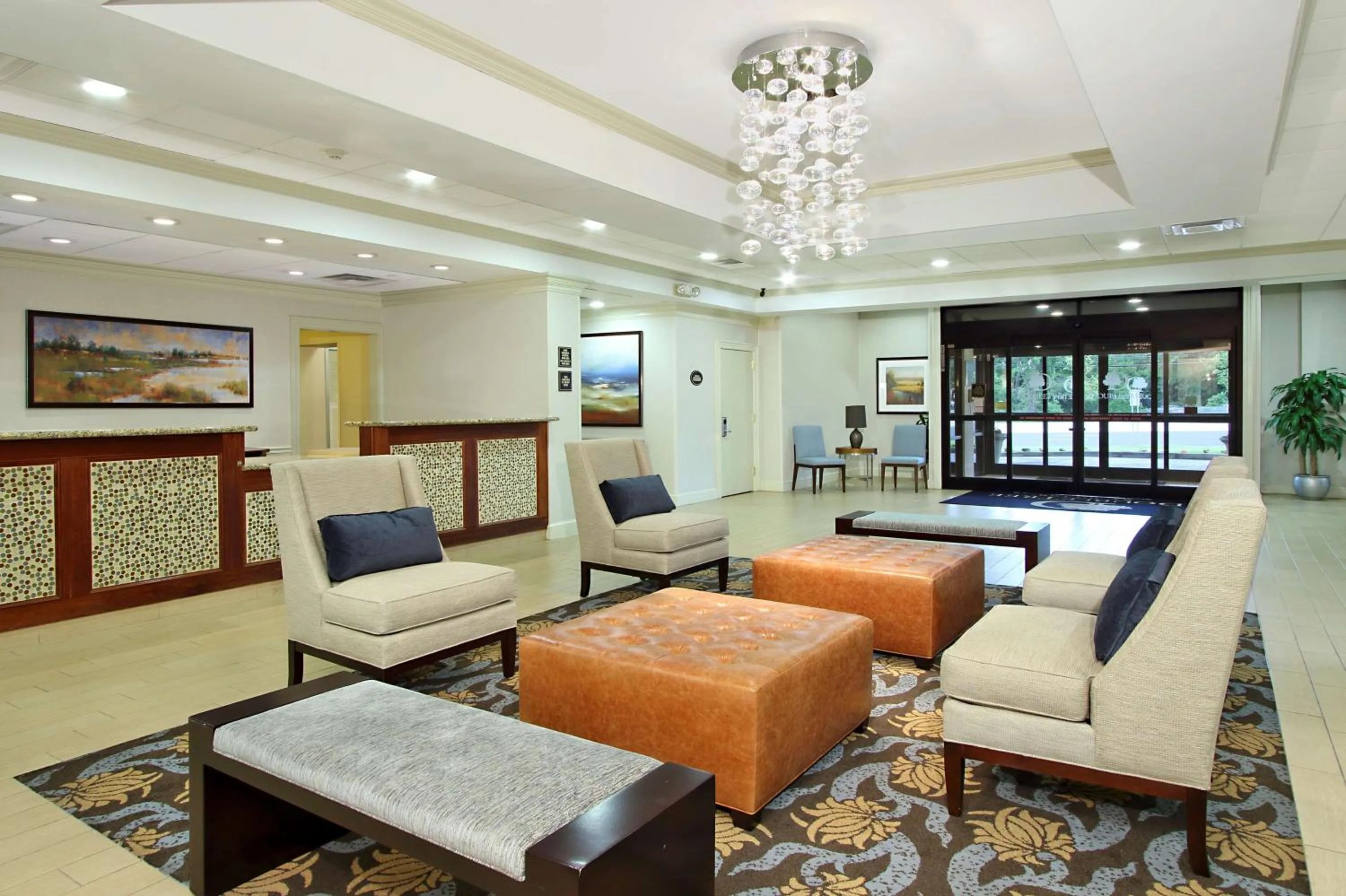Lobby or reception in DoubleTree by Hilton Mahwah