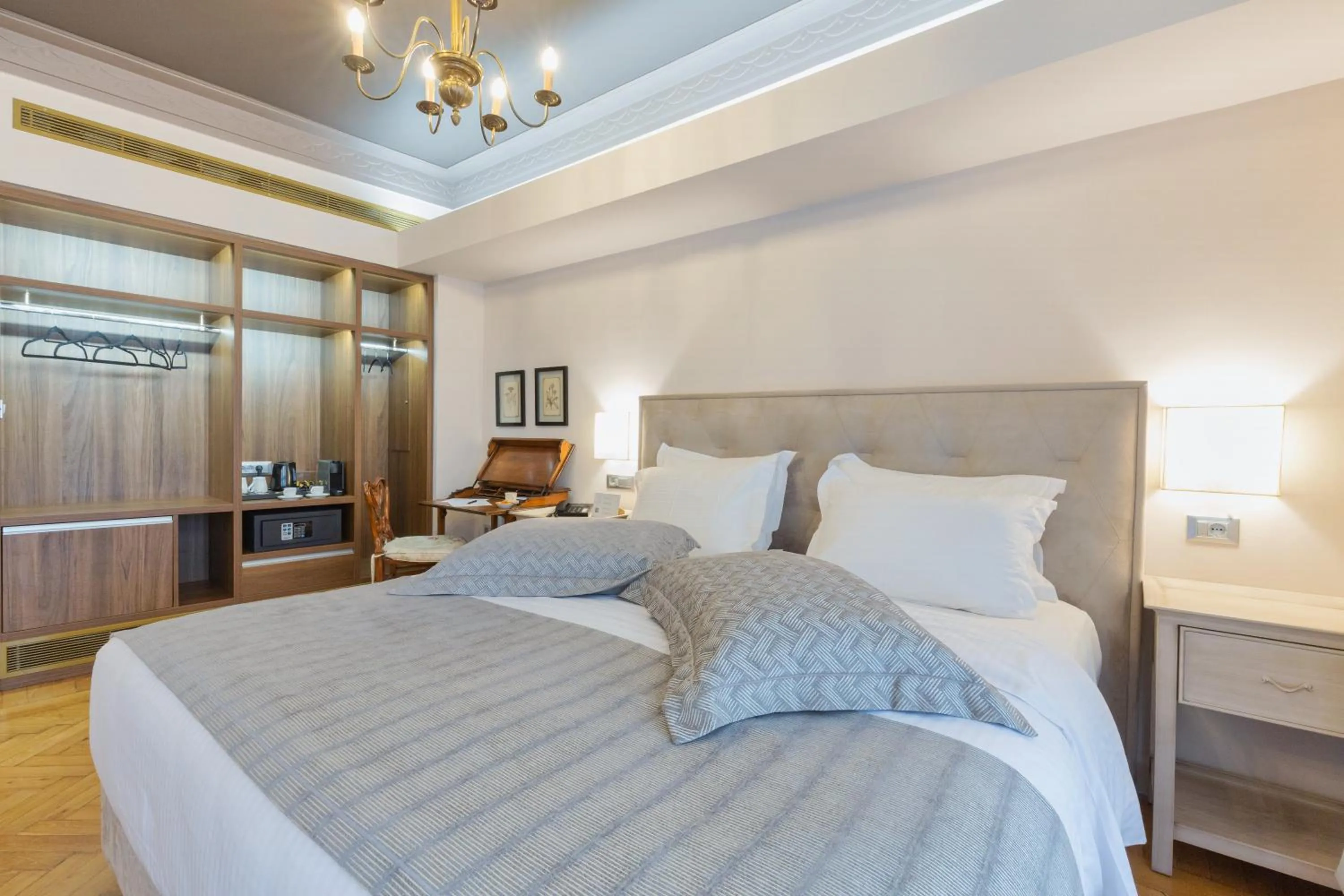 Bed in Sweet Home Hotel