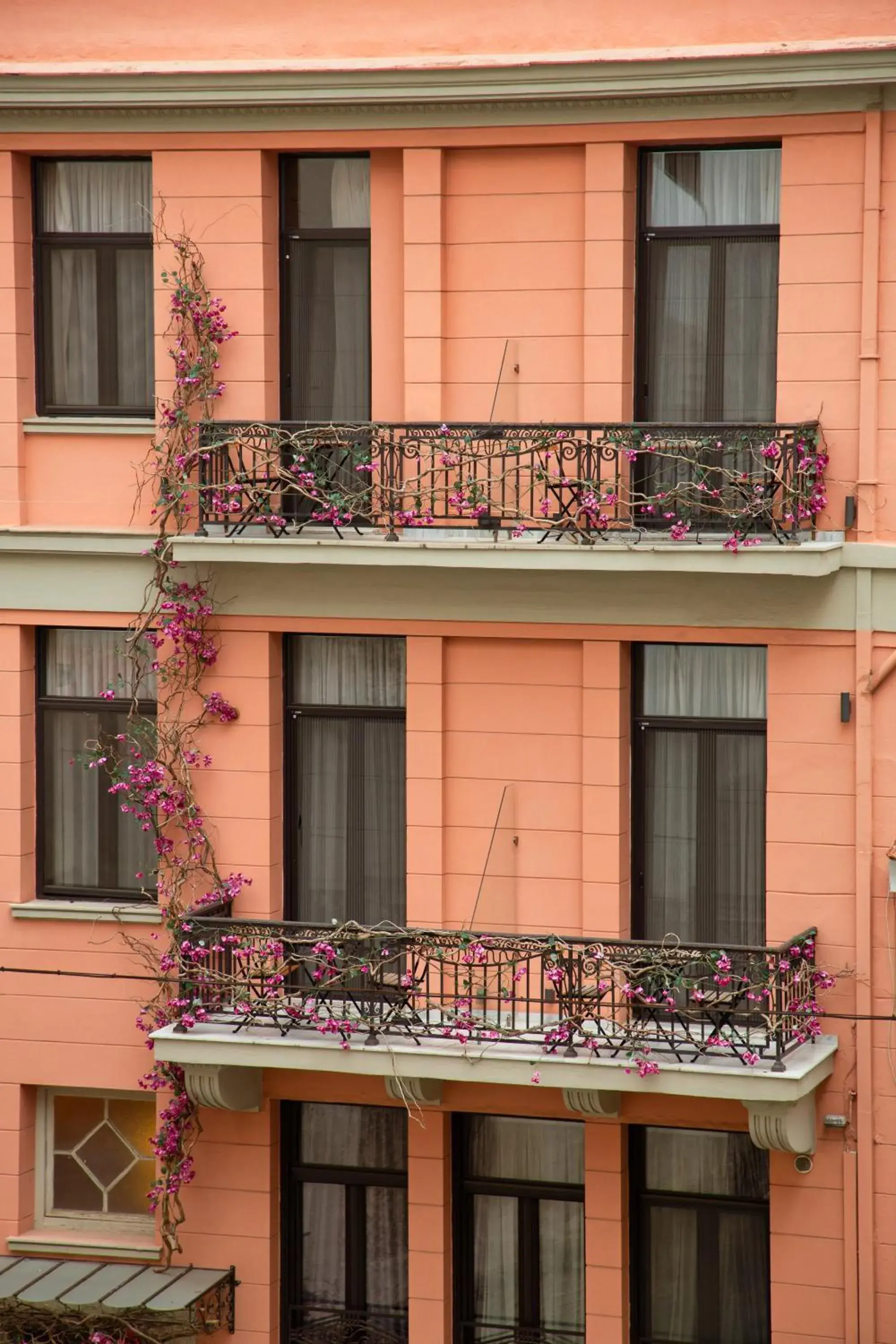 Property building in Sweet Home Hotel Property building in Sweet Home Hotel