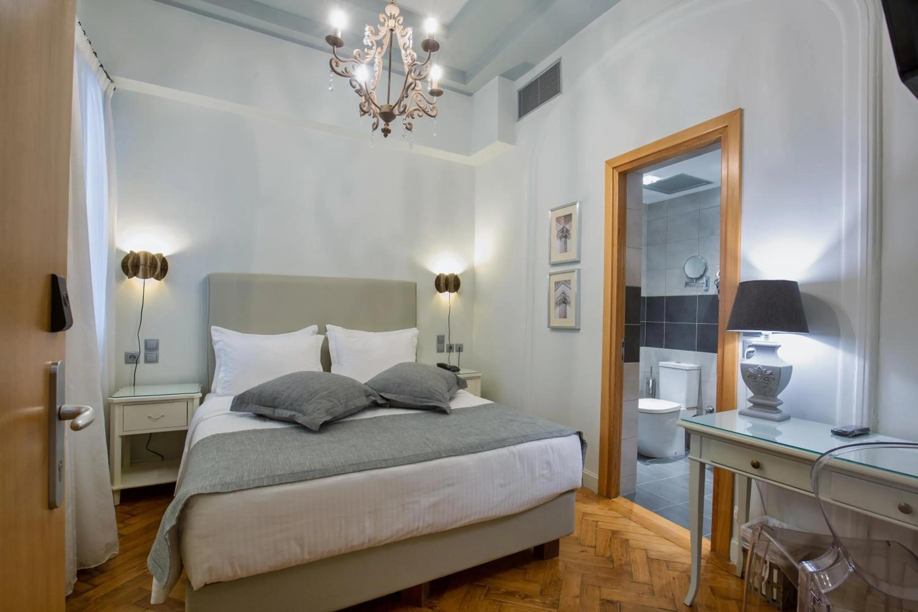 Bed in Sweet Home Hotel