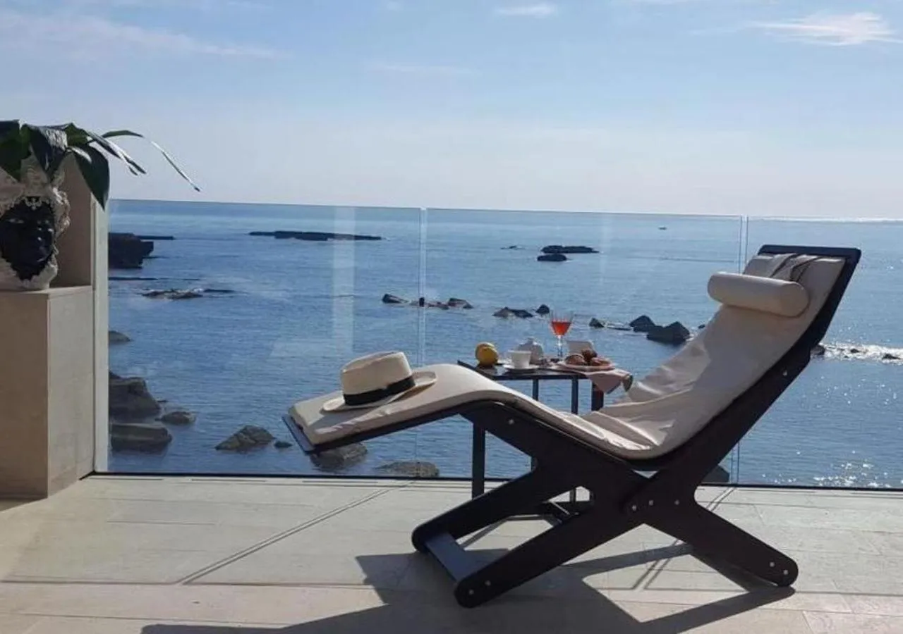 Sea view in Re Dionisio Luxury Suites
