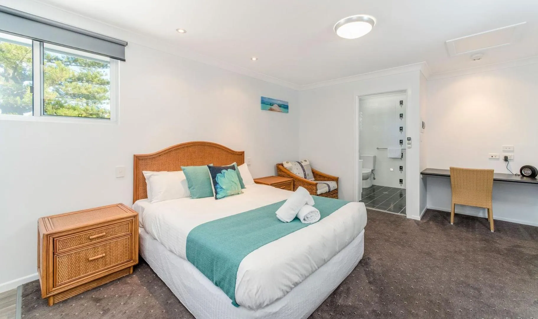 Bedroom, Bed in Adrift Apartments Yamba