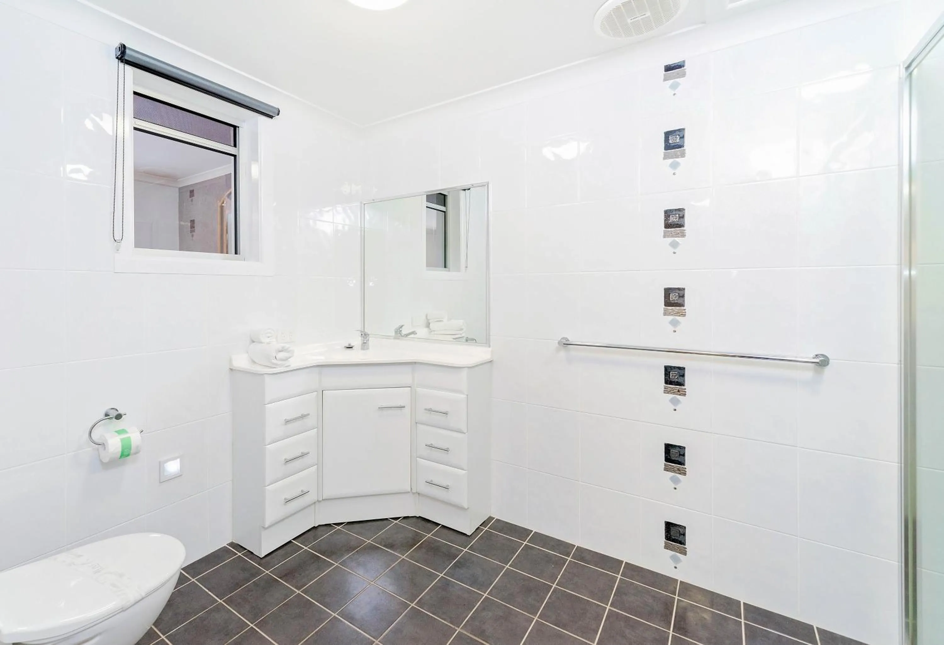 Bathroom in Adrift Apartments Yamba
