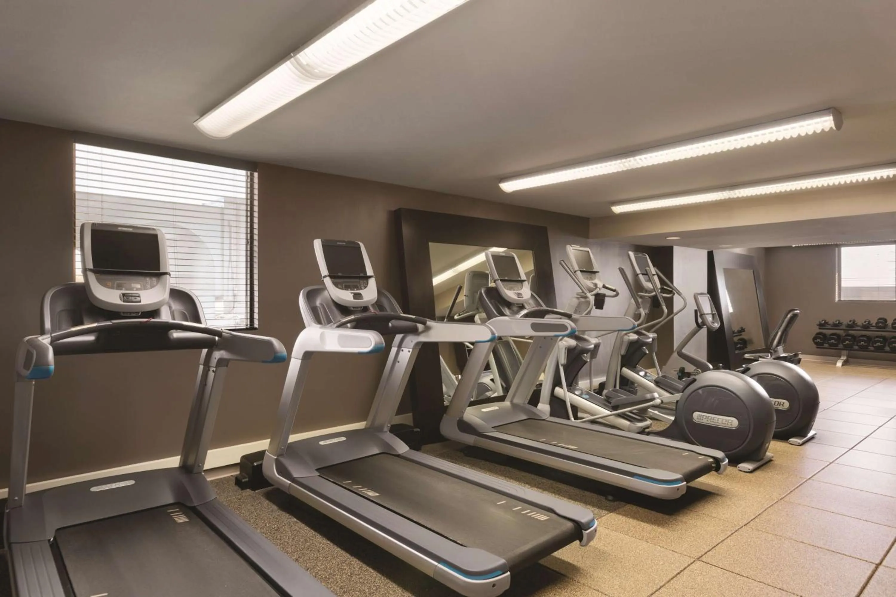 Fitness centre/facilities in Embassy Suites by Hilton Bloomington/Minneapolis
