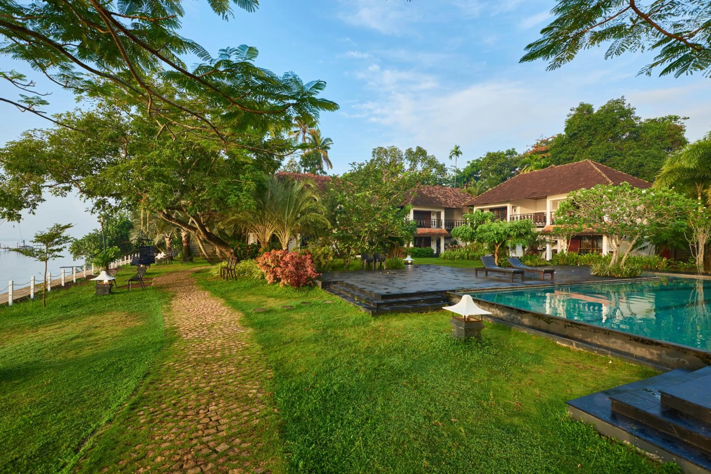 Deshadan Backwater Resort - The best sunrise view