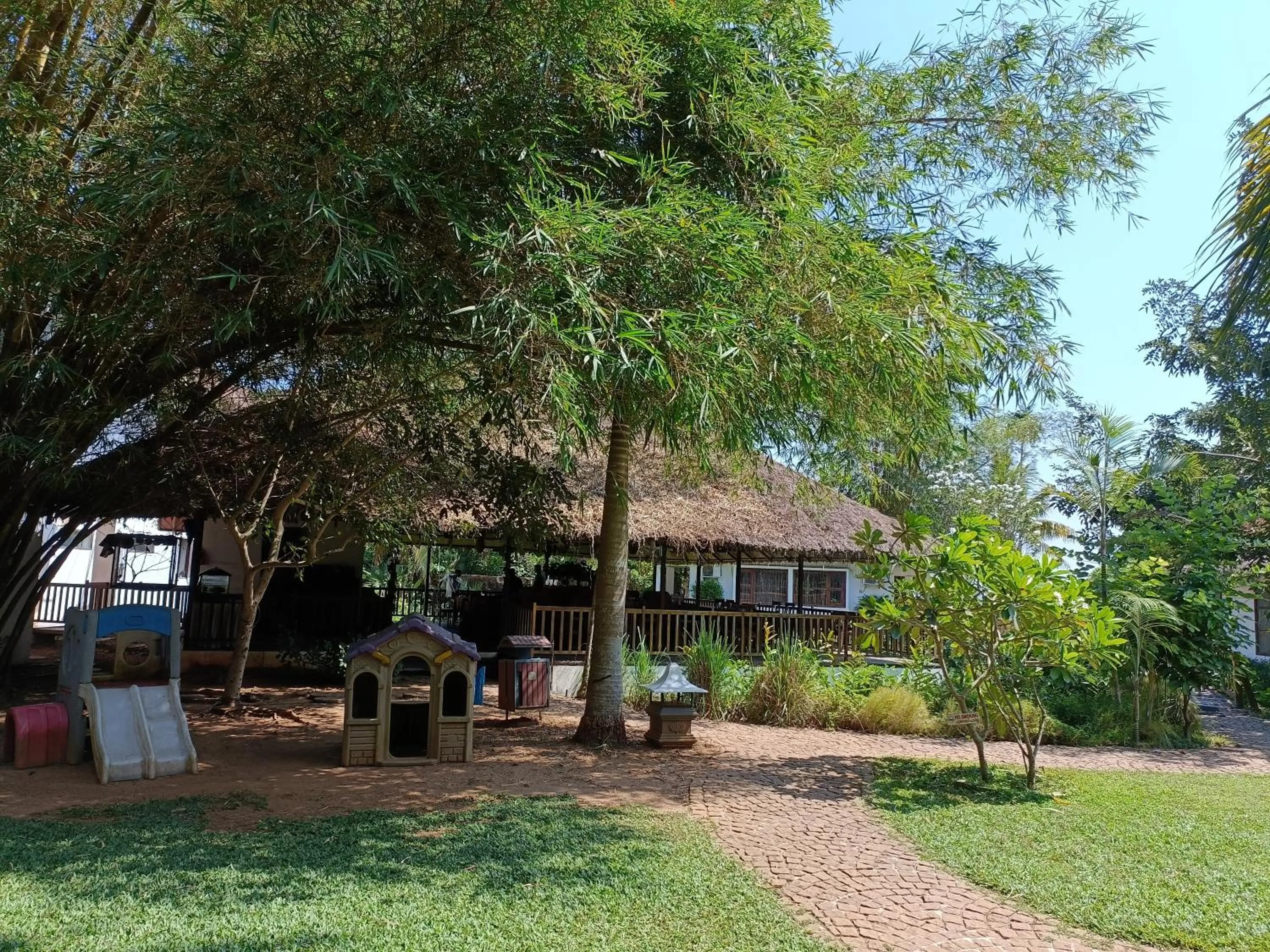 Deshadan Backwater Resort - The best sunrise view