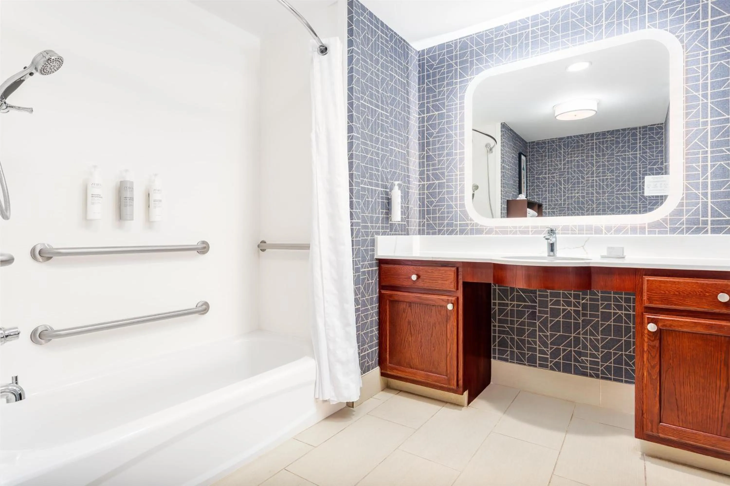 Bathroom in Homewood Suites by Hilton Lexington Fayette Mall